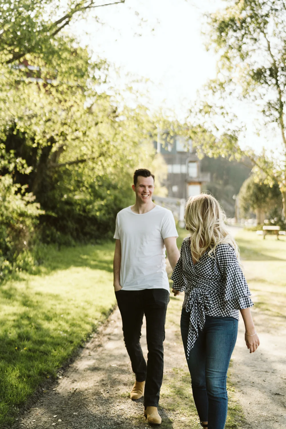 April Yentas Photography - kelly & brendan engaged-4.jpg