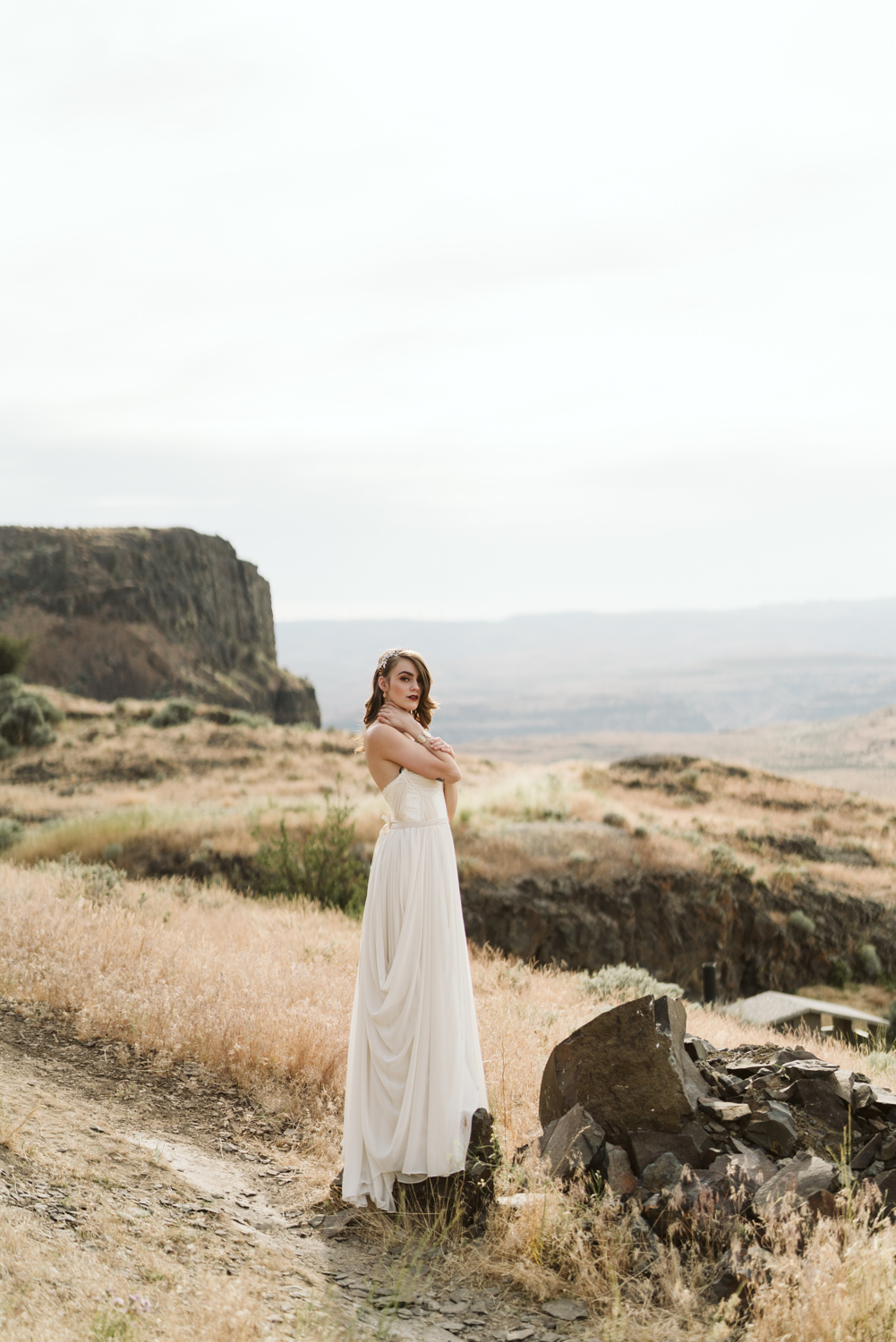 April Yentas Photography - modern boho styled shoot-14.jpg