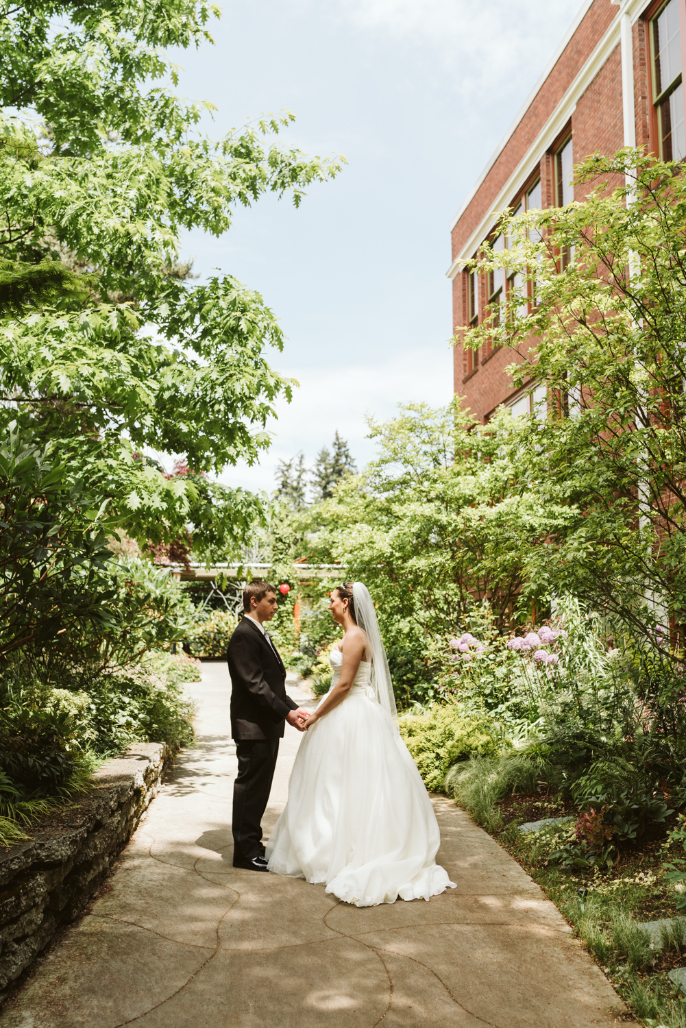 April Yentas Photography - Libby & James-21.jpg