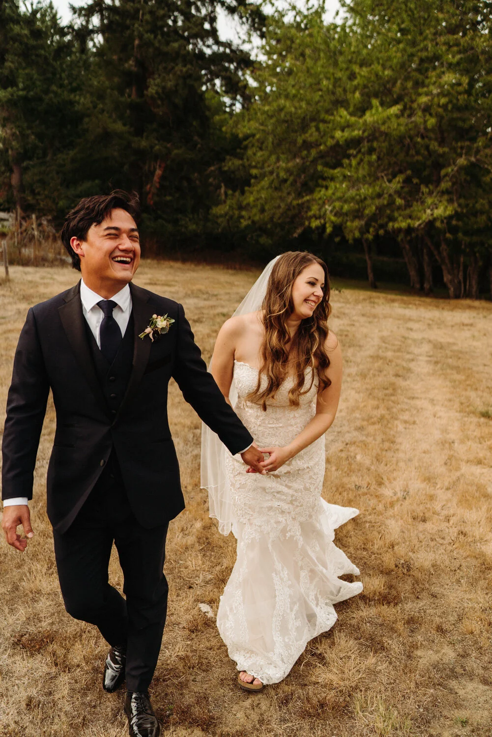 Fireseed Whidbey Wedding photos - andrea + andrew - seattle and whidbey island wedding photographer april yentas