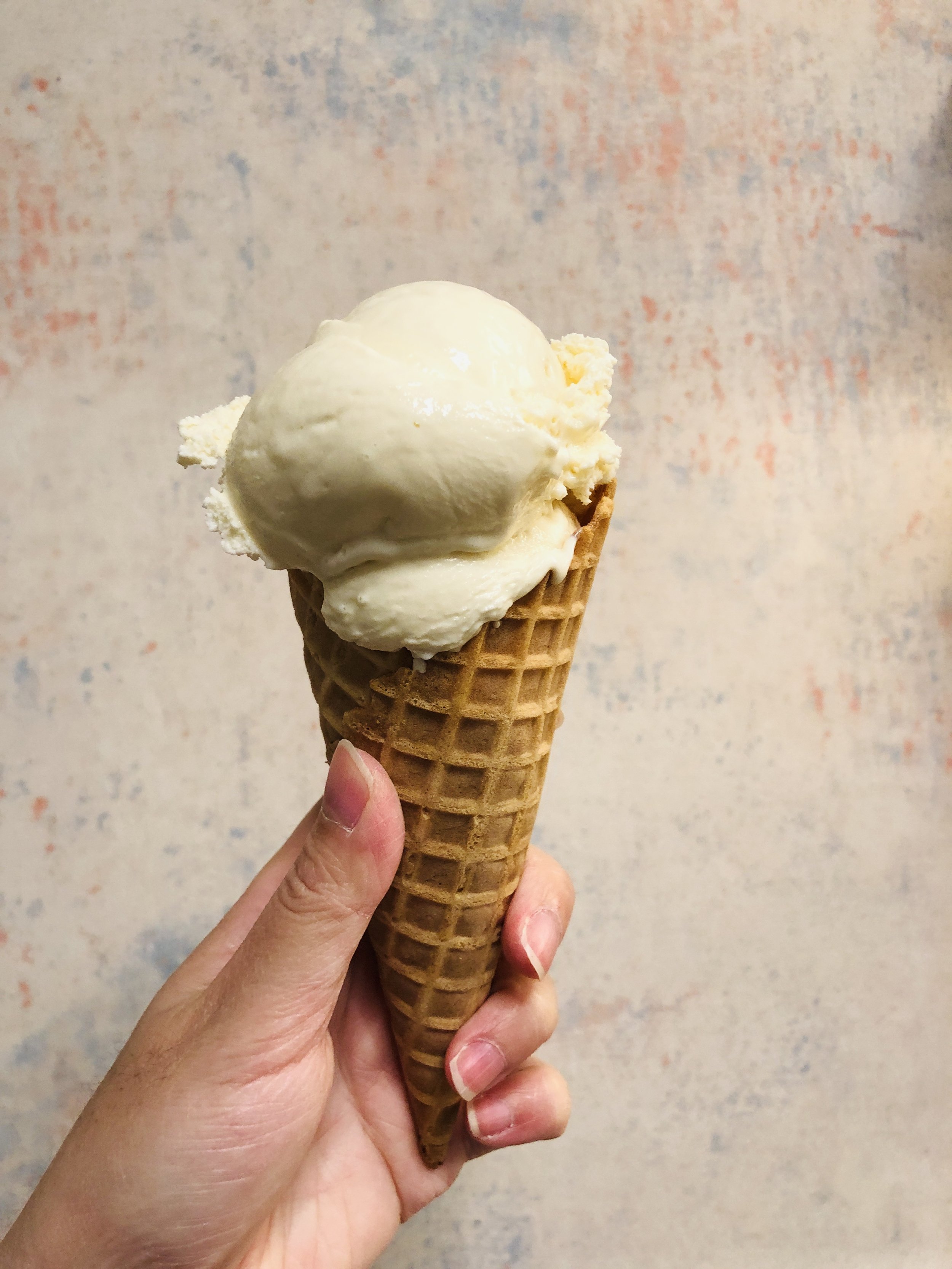 On Second Scoop: Ice Cream Reviews: 2nd Street Creamery Tons of Brownies  Ice Cream