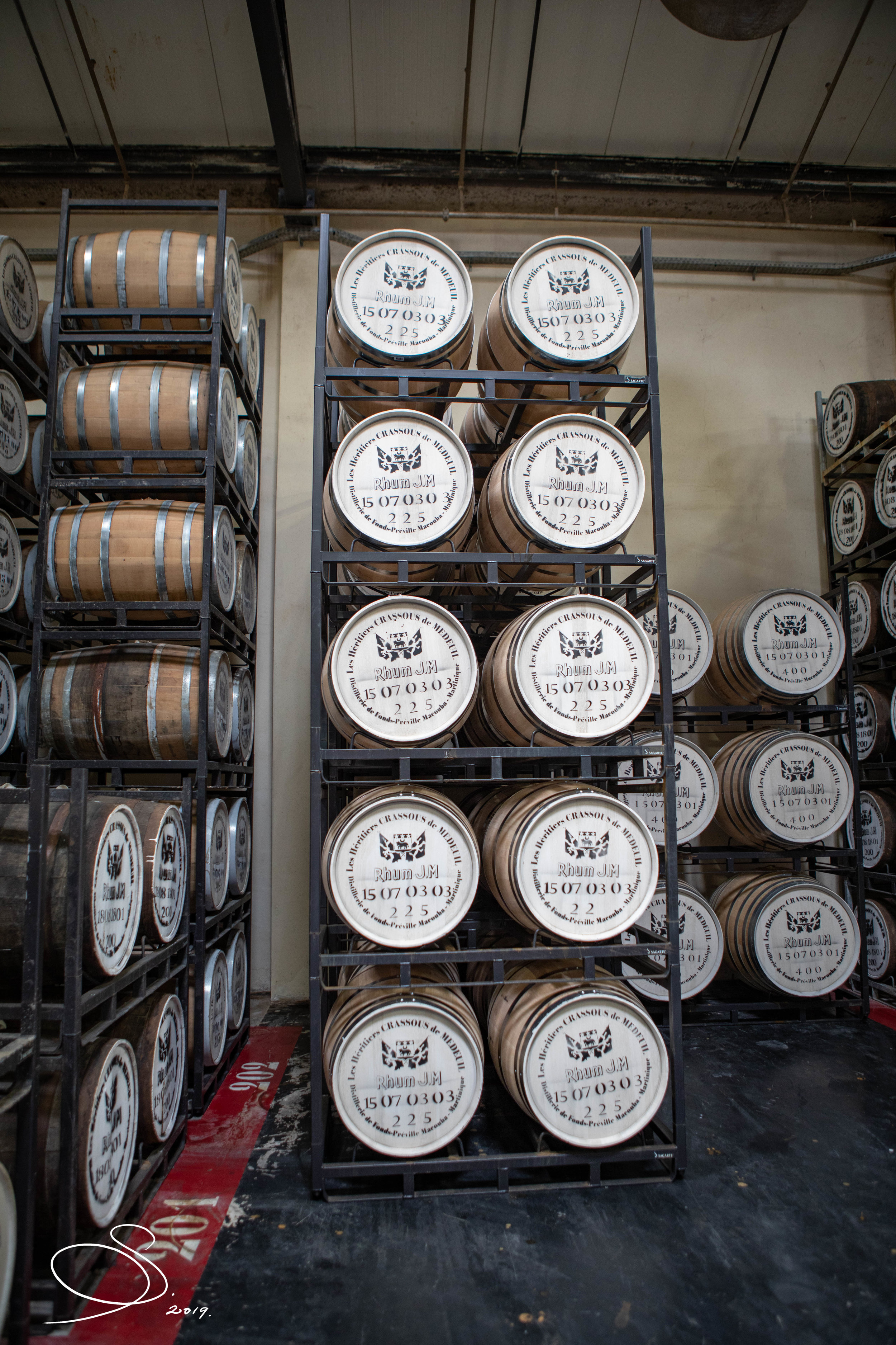 American and French Oak barrels