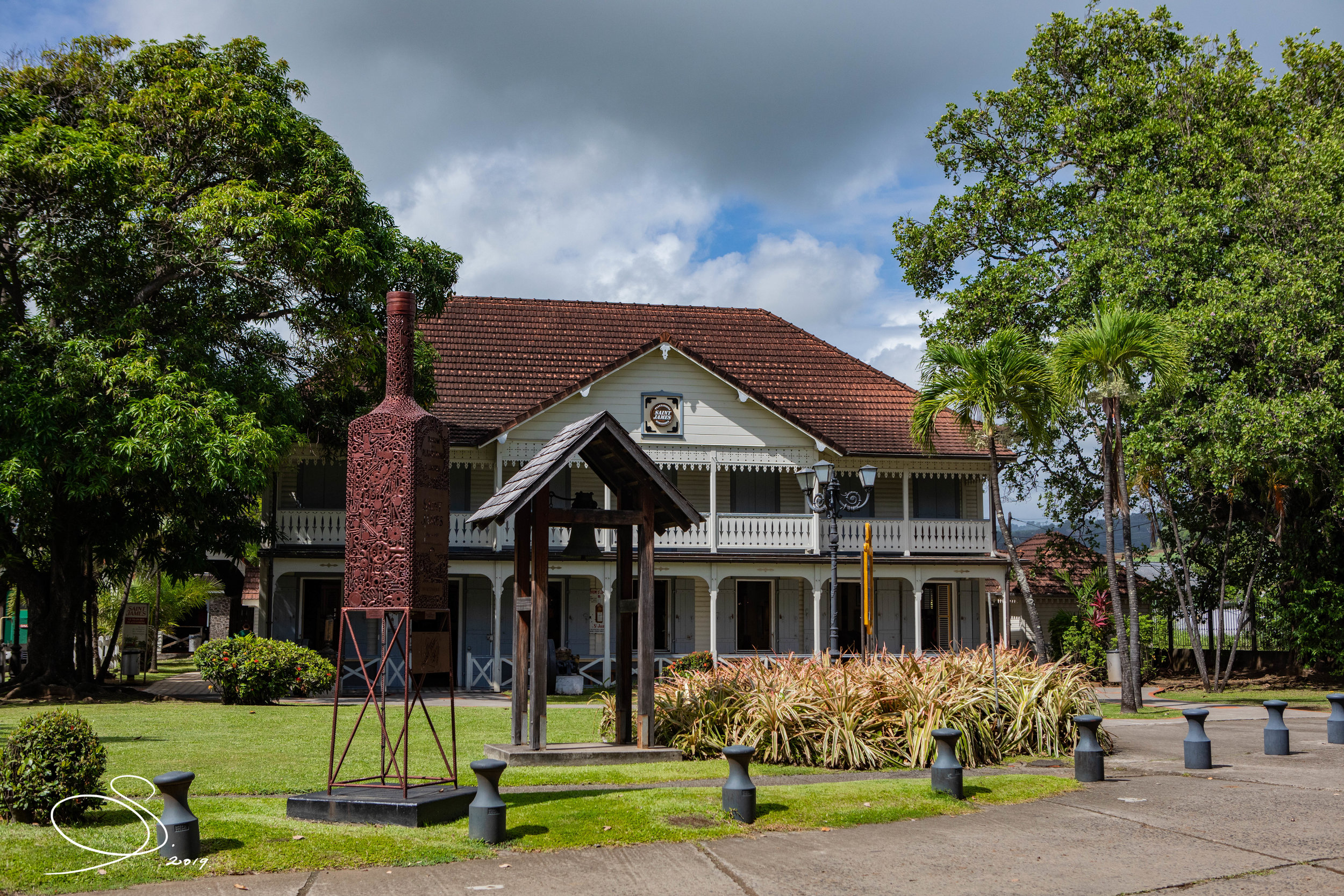 Saint James tasting room and museum