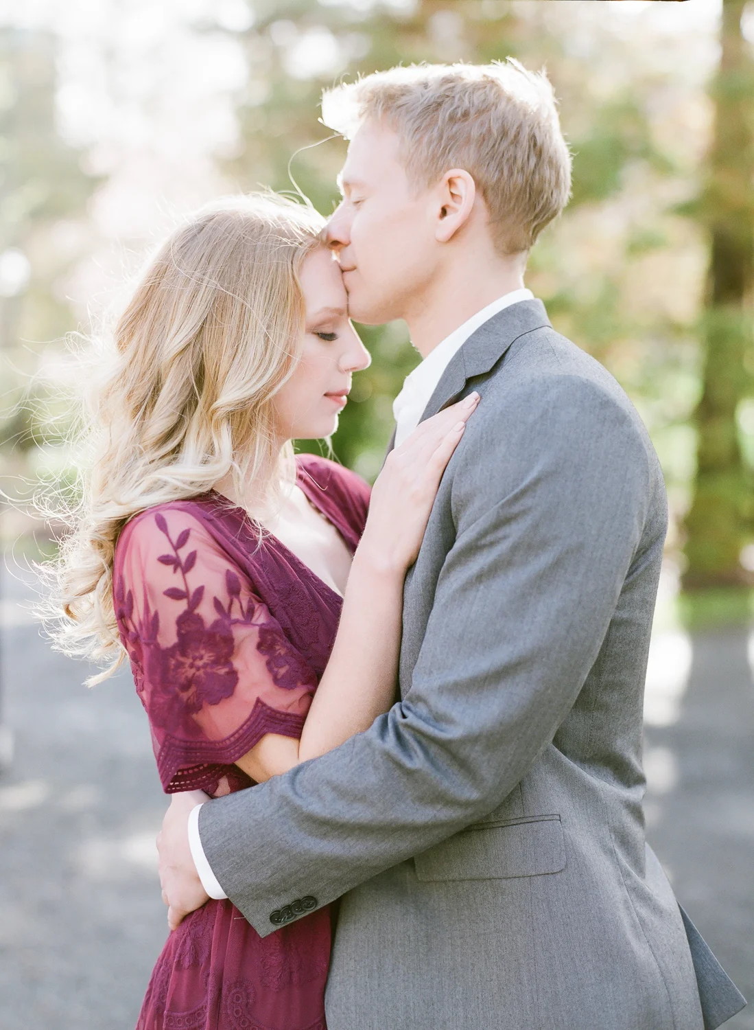 Halifax Photography Session, Nova Scotia, Halifax Public Gardens, Halifax Wedding Photographer, Magnolia Trees in Halifax, Halifax Gardens Engagement Session, Spring Engagement Session in Halifax
