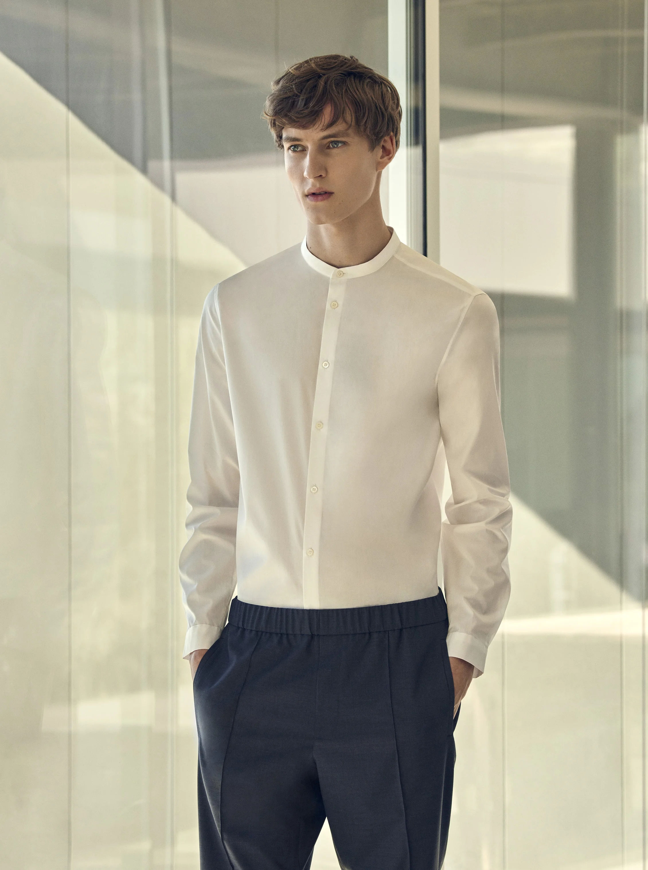 Narrow granddad collar shirt (59€) + Elasticated waist trousers (79€)
