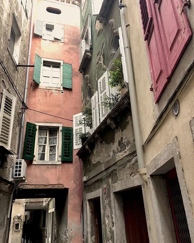 Discovering the incredible beauty of Piran in Slovenia #discovereurope #slovenia #piran #travel #archilover #innerbeauty #travelgram #rushdarlington
