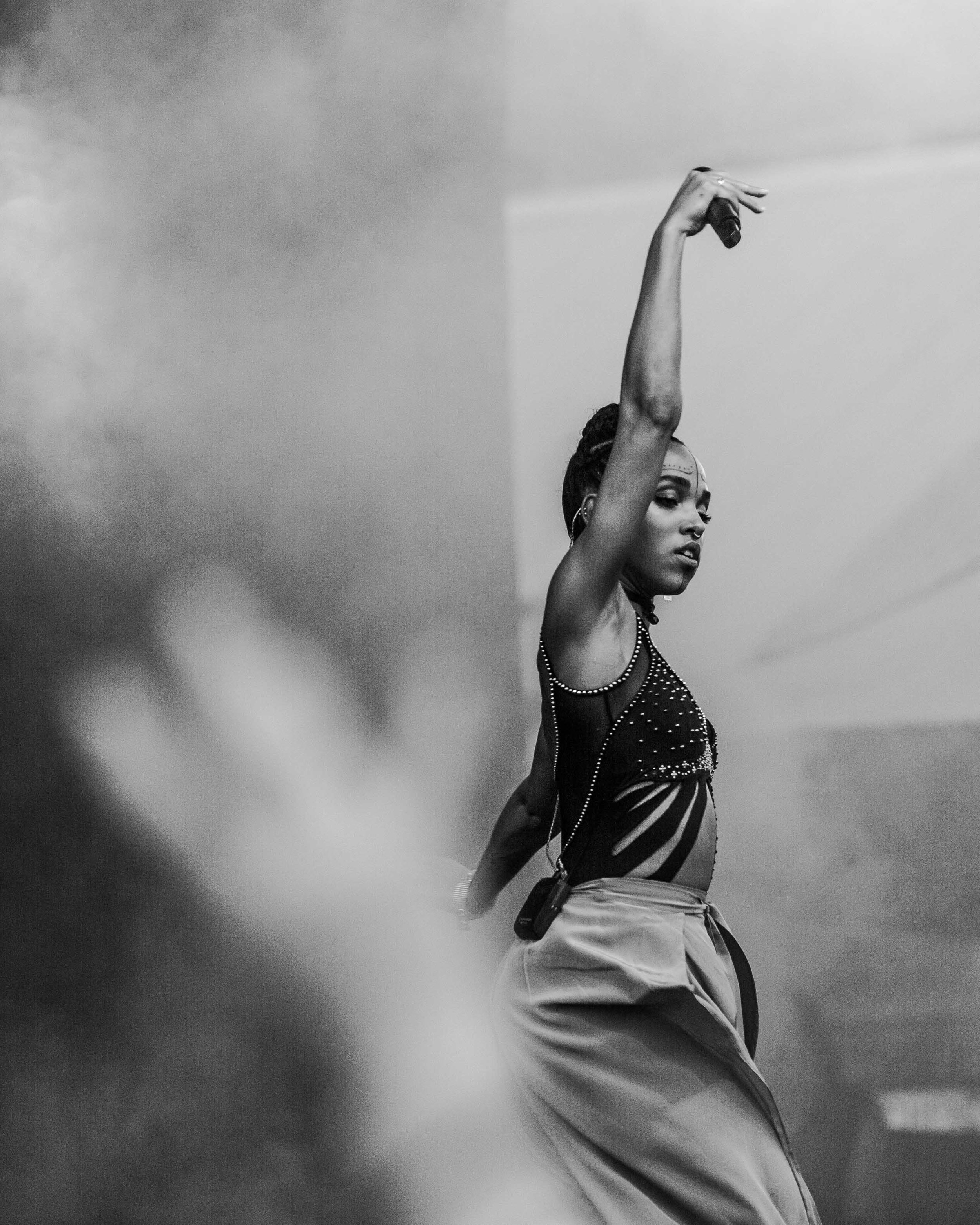 FKA Twigs (2015)