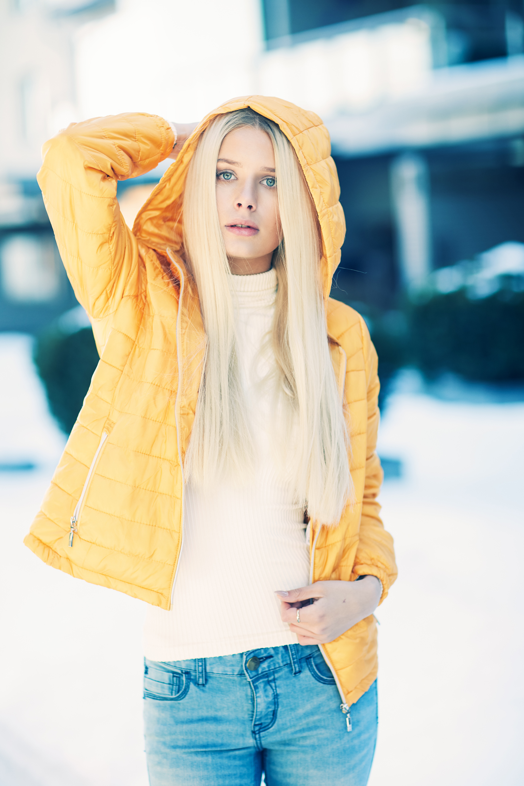 Casual street-look w/ Rebecca + BTS