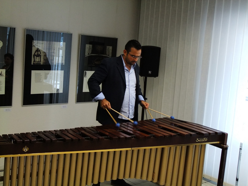 "Графика и илюстрация" - българска изложба в рамките на XXV то юбилейно Биенале на илюстрацията 2015