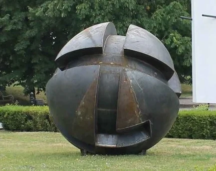 Пластика и пространство на Андрей Врабчев, ХХ-ти международен фестивал "Скулптура и обект 2015"