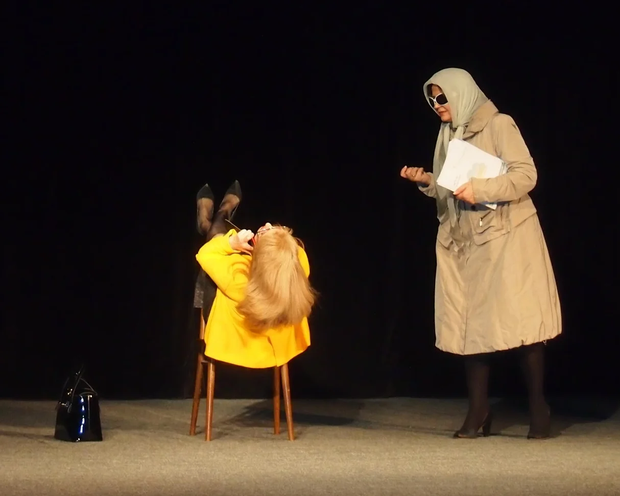 „Още едно питие, моля!” – театрално представление