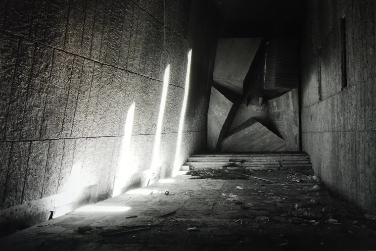 „Забрави своето минало” – фотоизложба на Никола Михов