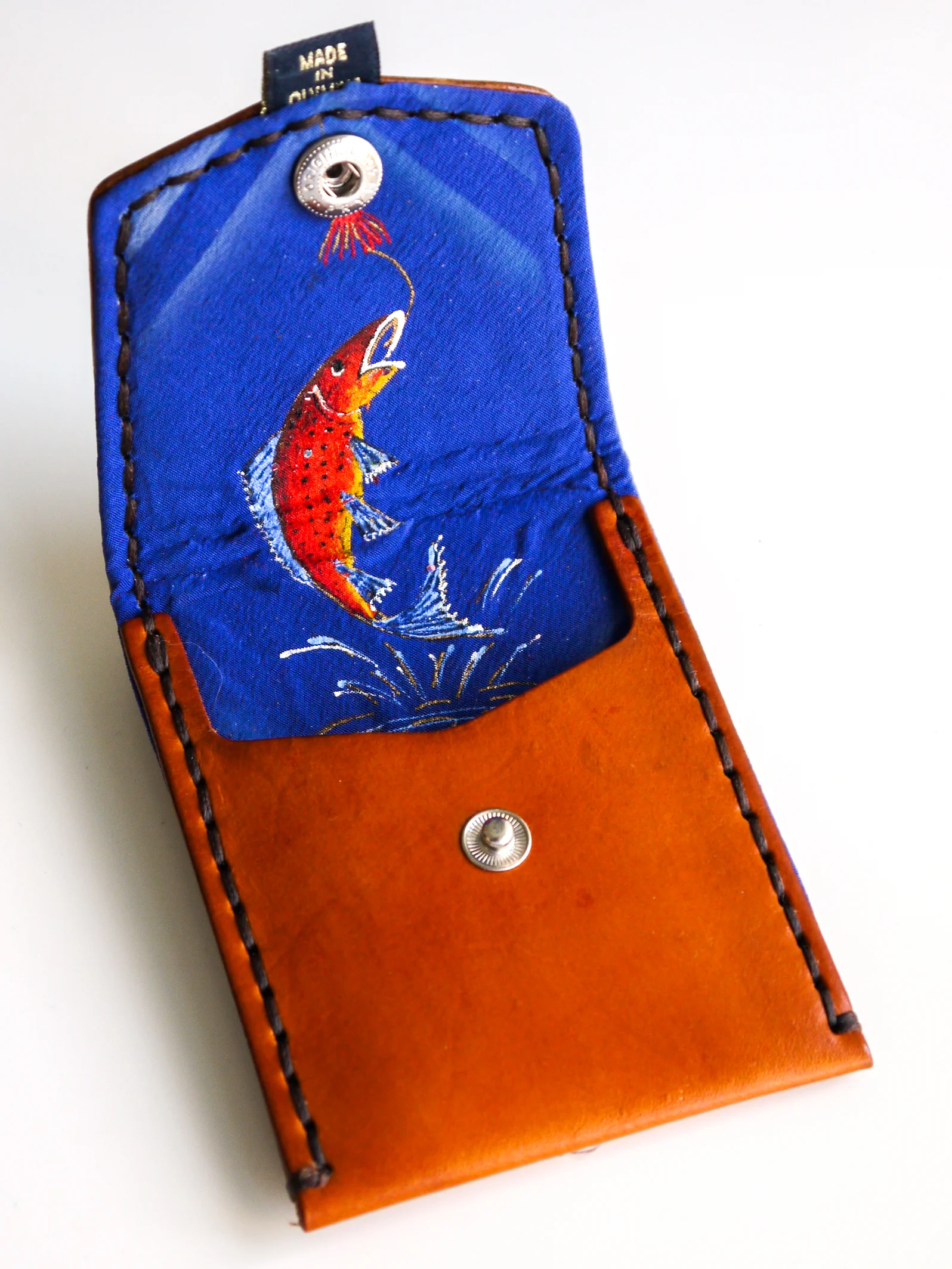 Carry 00 / 12, interior