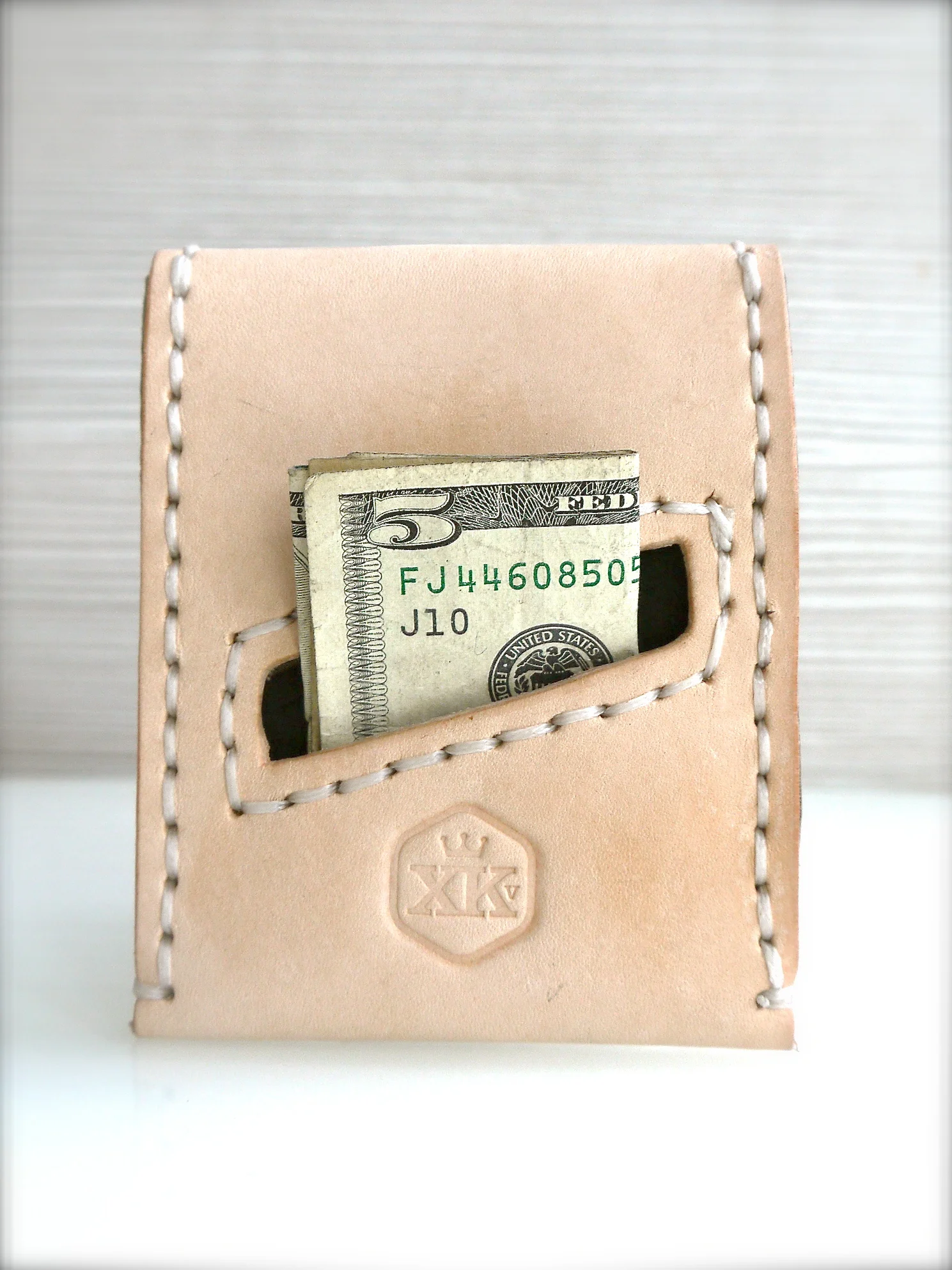 Carry 00 / 23, back