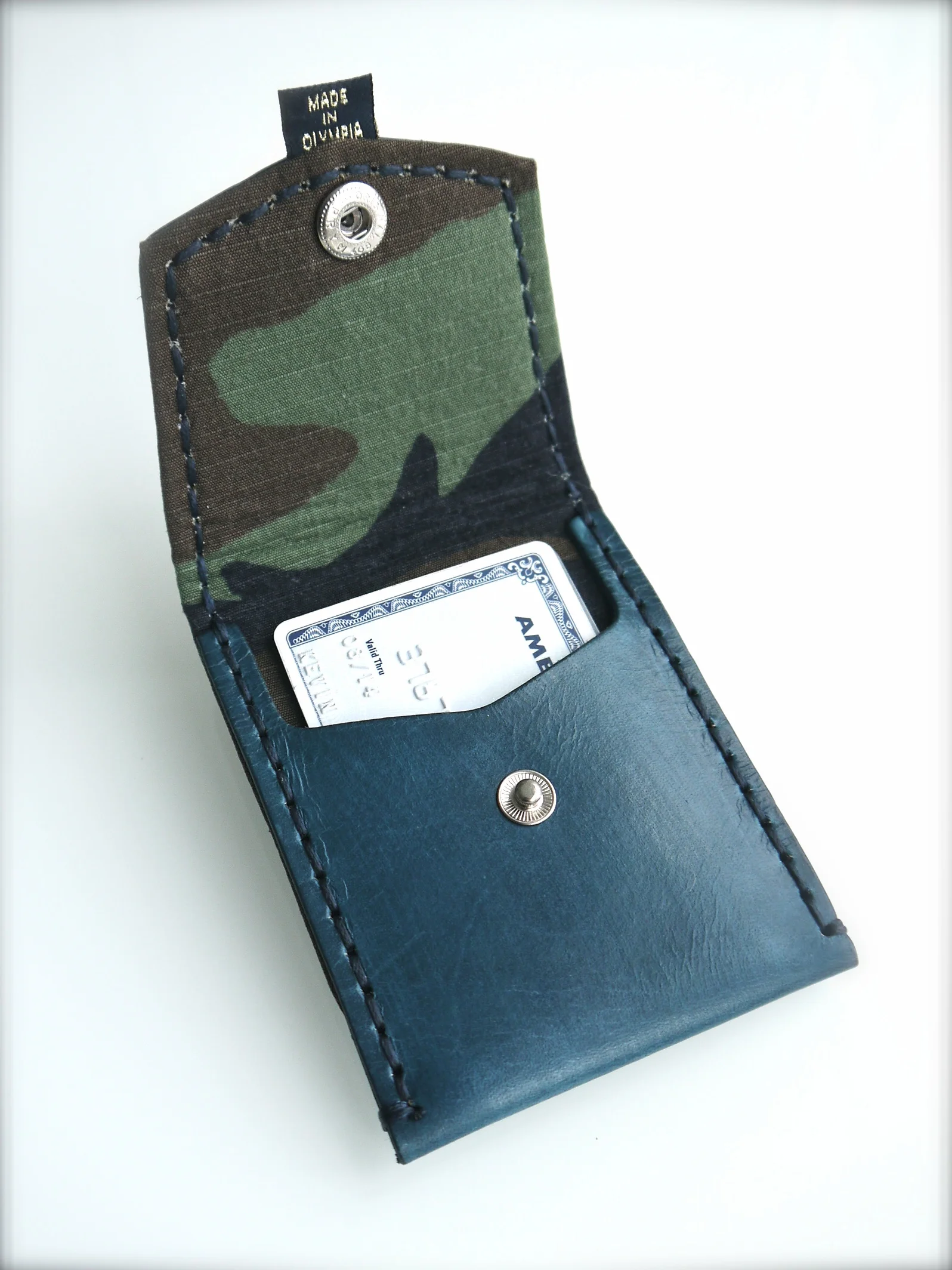 Reclaimed camouflage used for Carry 00 / 24
