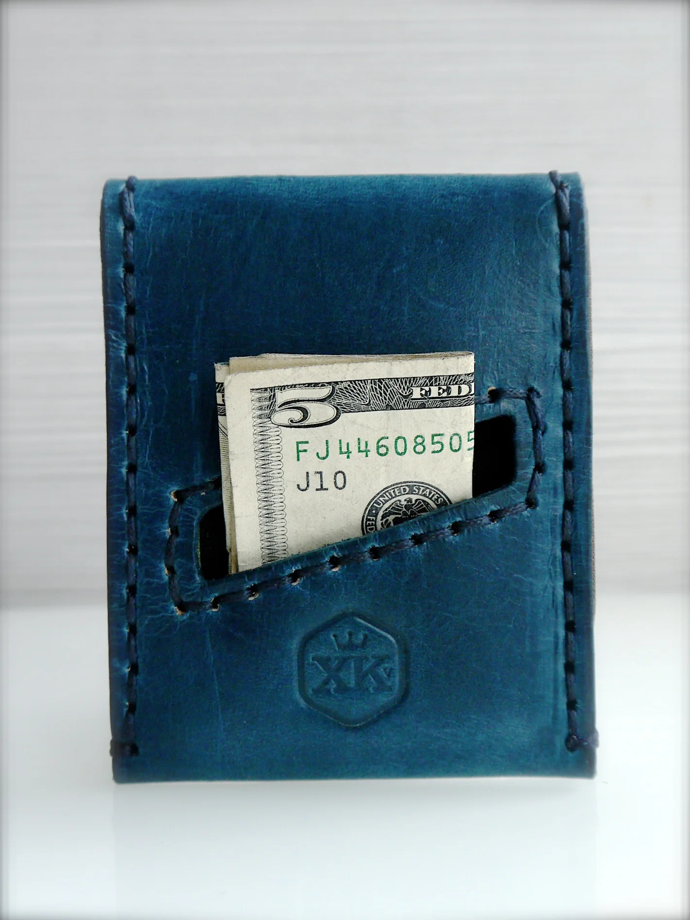 Carry 00 / 24, back