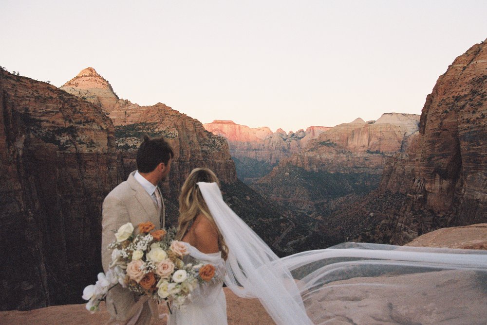 Zion-National-Park-Elopement-Sunrise-11.jpg