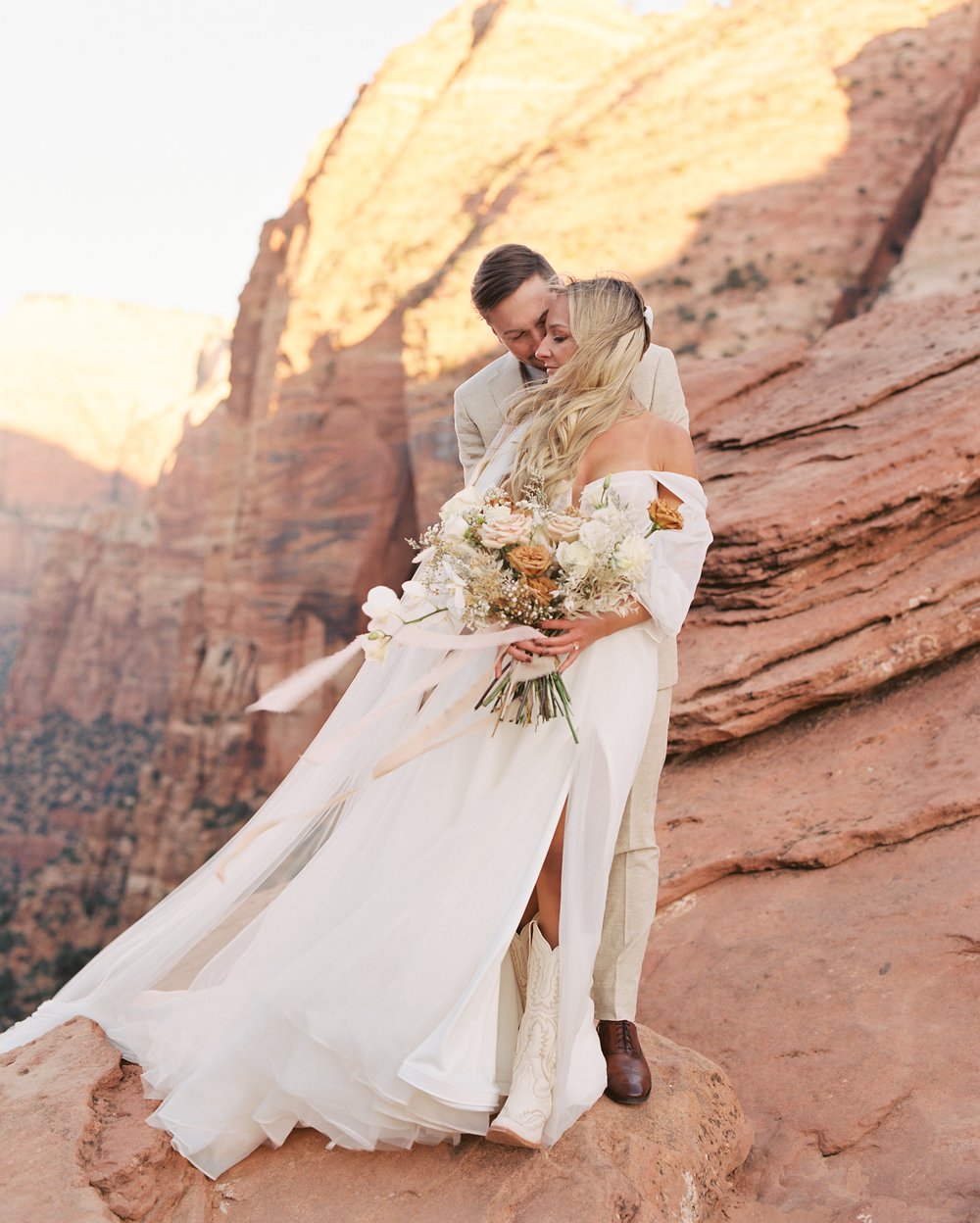 Zion-National-Park-Elopement-Sunrise-15.jpg