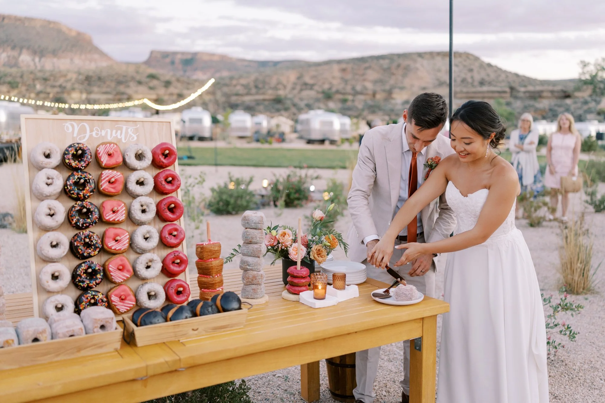 Zion-Wedding-Photographer-Autocamp-84.jpg