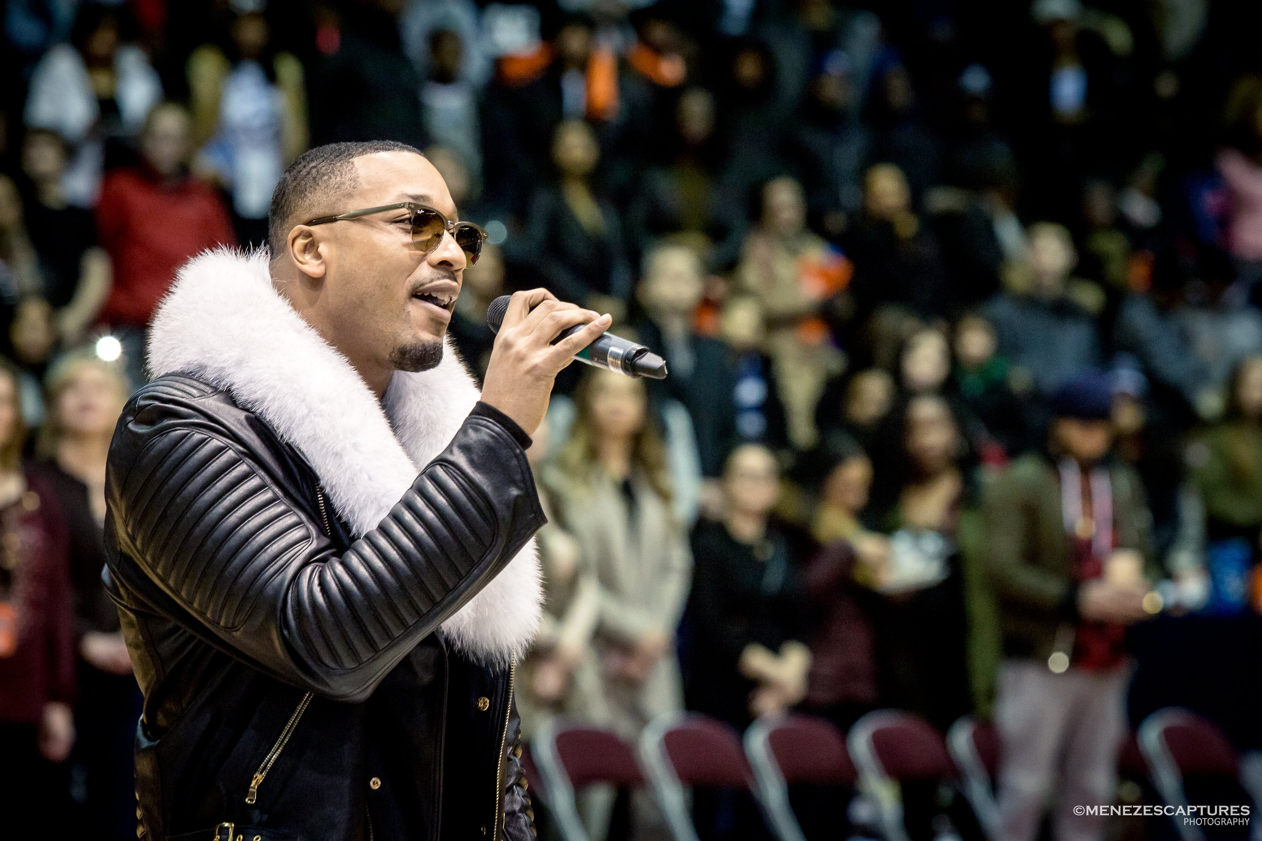 Juno R&B singer Dru performs at the NBA All Star Celebrity Game (2017)