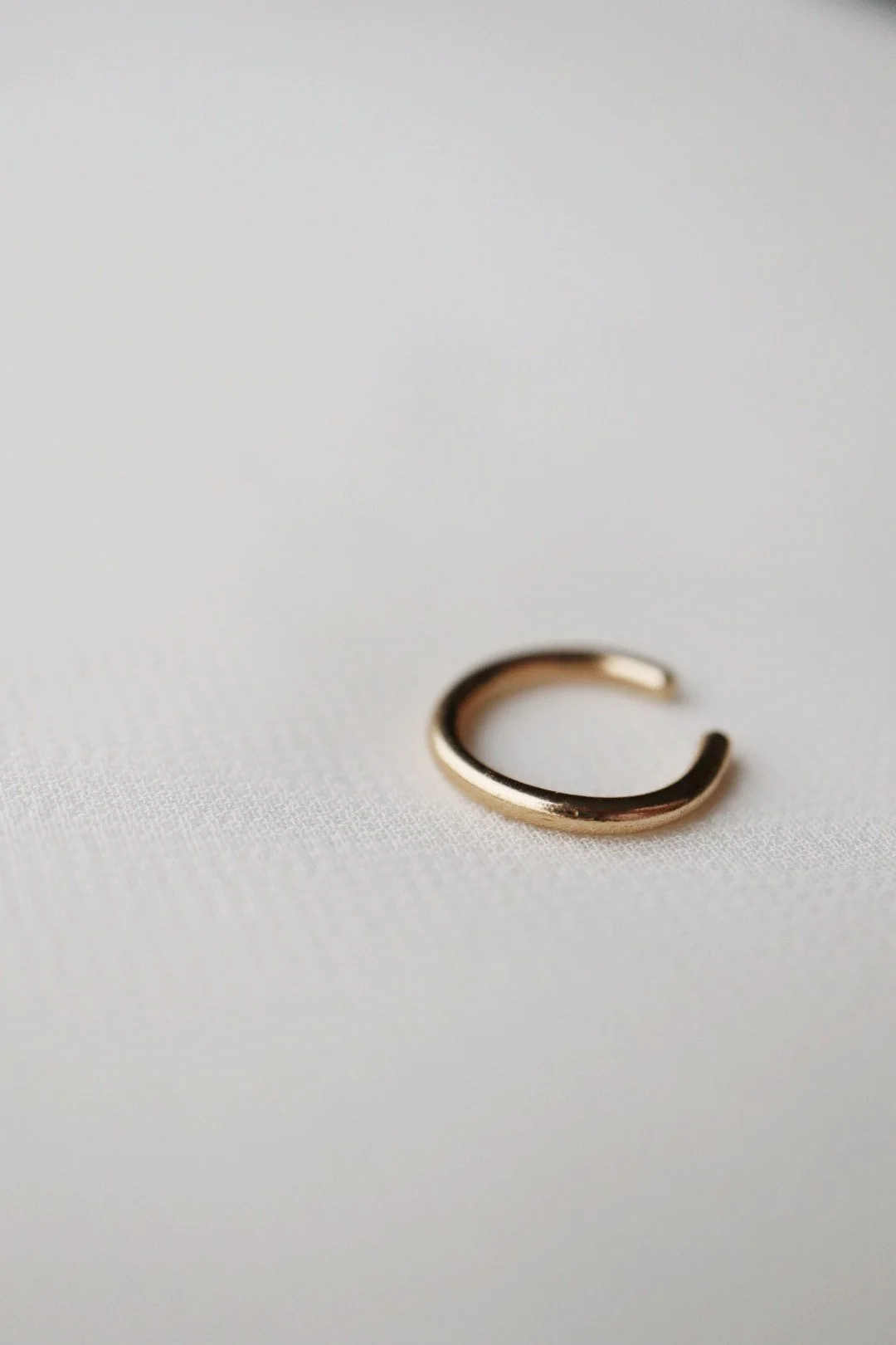 FAWE Plain Ear Cuff 375 Solid 9ct Gold 2.JPG