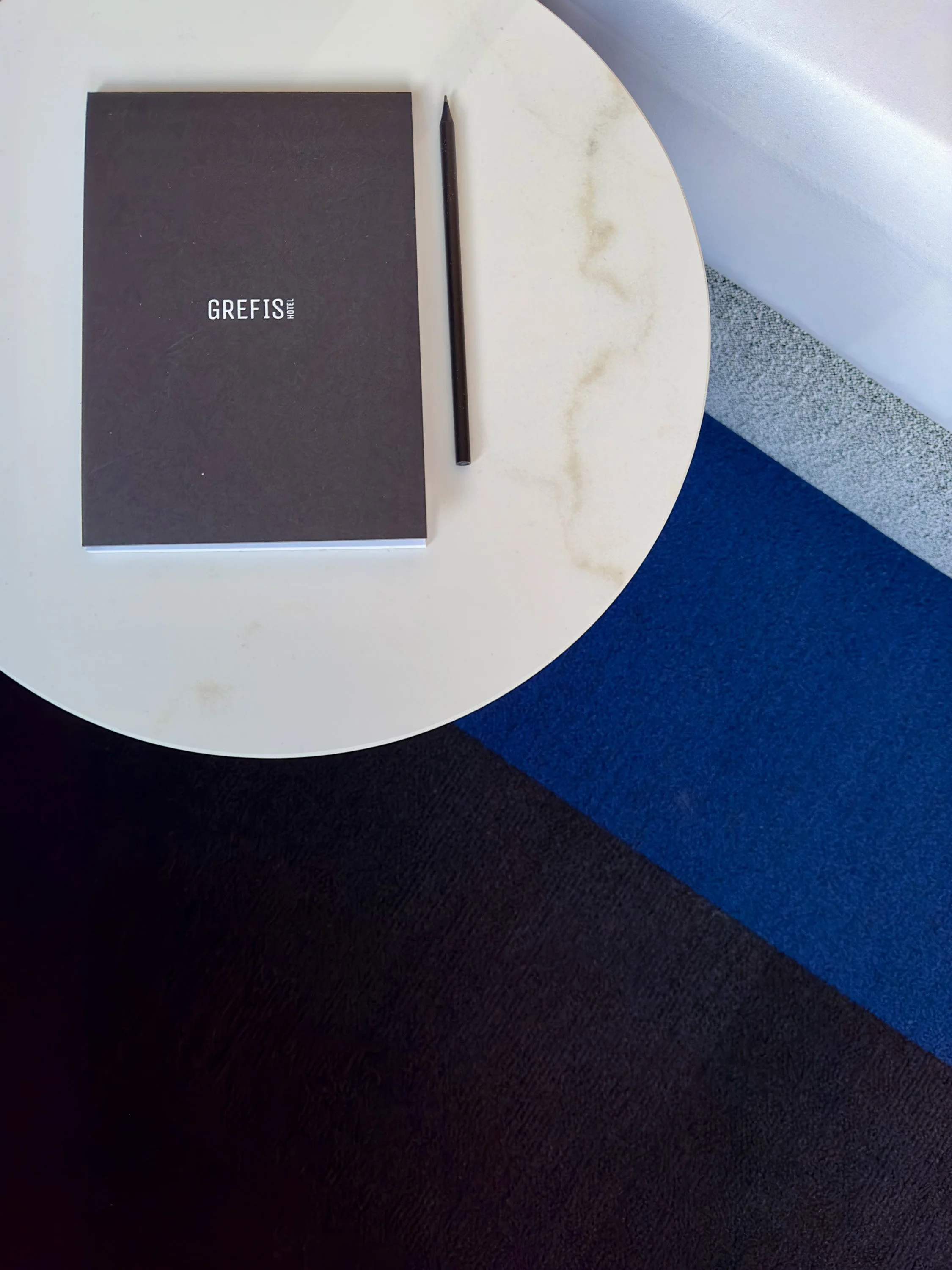 Greifs — SEBASTIAN ZENKER INTERIOR