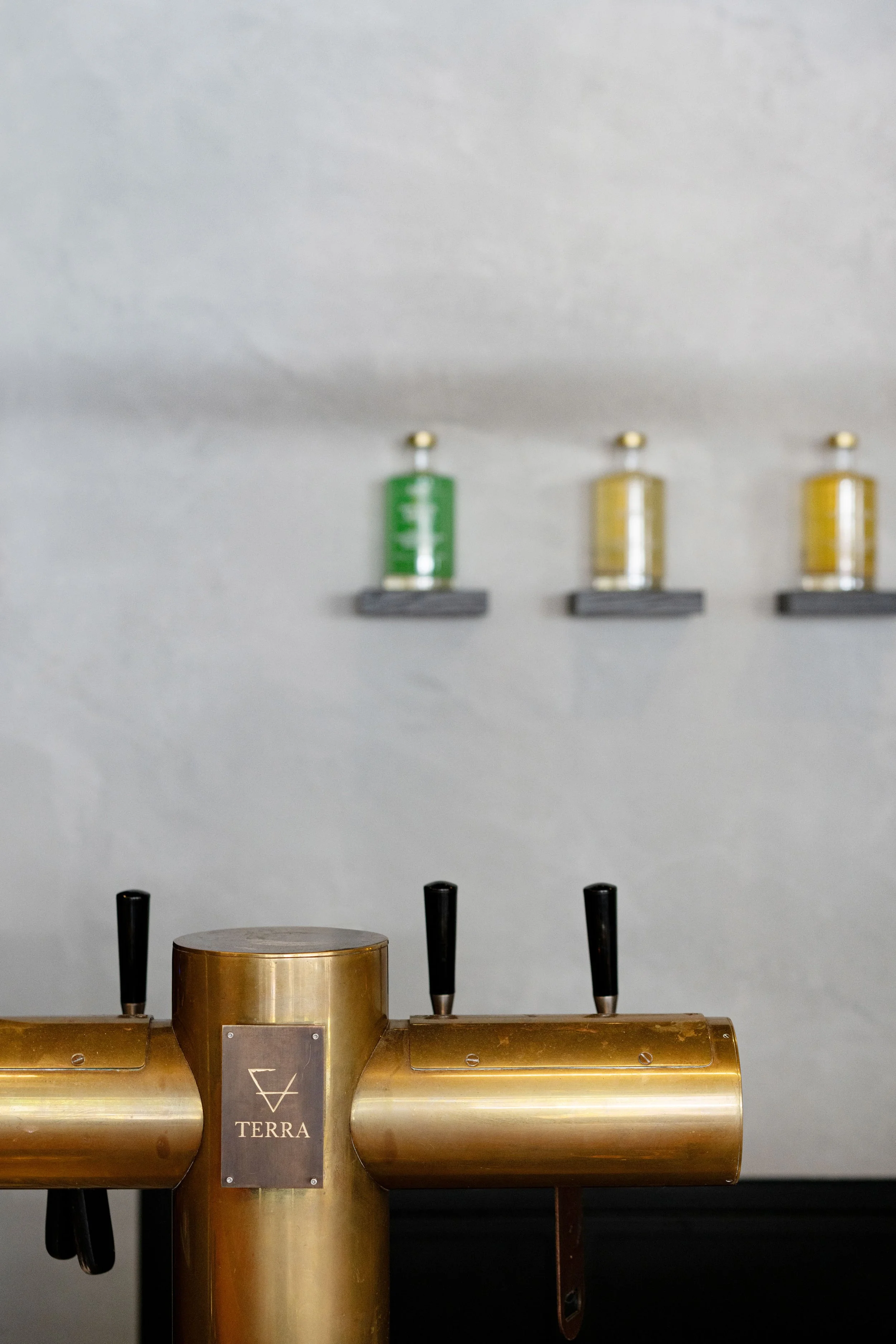 Terra Bar — Sebastian Zenker Interior – QNBR