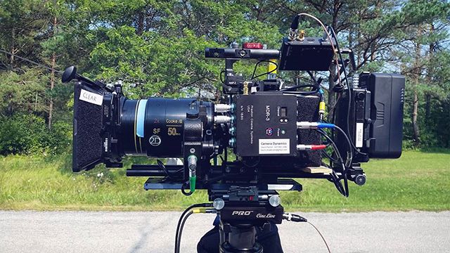 Flying the beautiful #alexamini and #cooke SF #anamorphic combo 👌 #steadicam #setlife #cameraporn