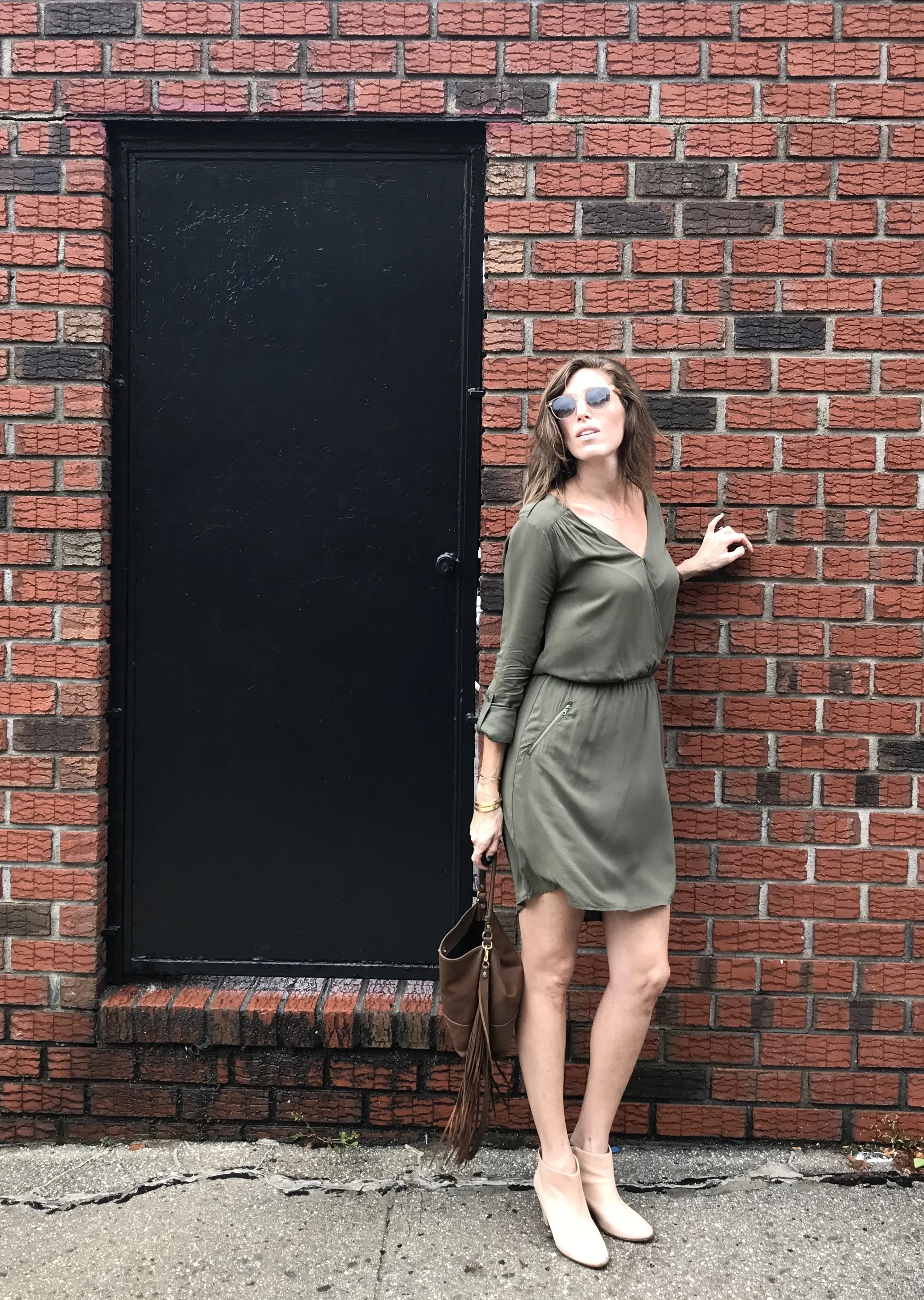  Flattering in this pretending-to-be-a-real-model pose.