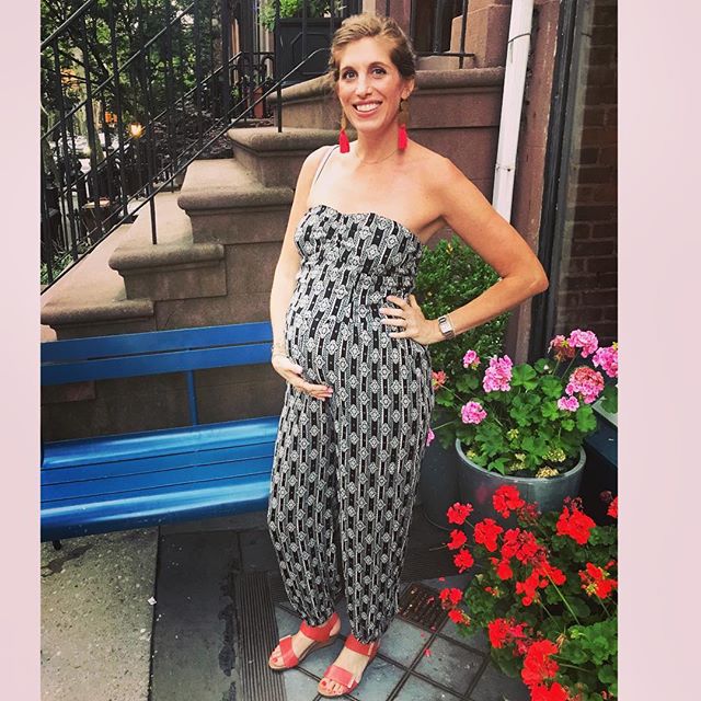 Fab night with special peeps in the BK in this #nonmaternity onesie that is my new obsession. Pockets? ✔️ Breezy? ✔️ Bra optional? ✔️ (for me anyway! 😛) Sups cheap? ✔️ Thank you @target 🙌 Annnd these shoes are part of my &ldquo;find comfy/cute sand