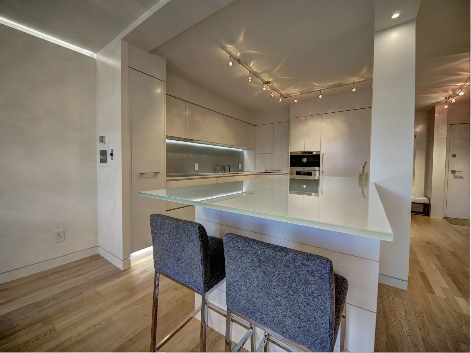315-Kitchen-1.jpg