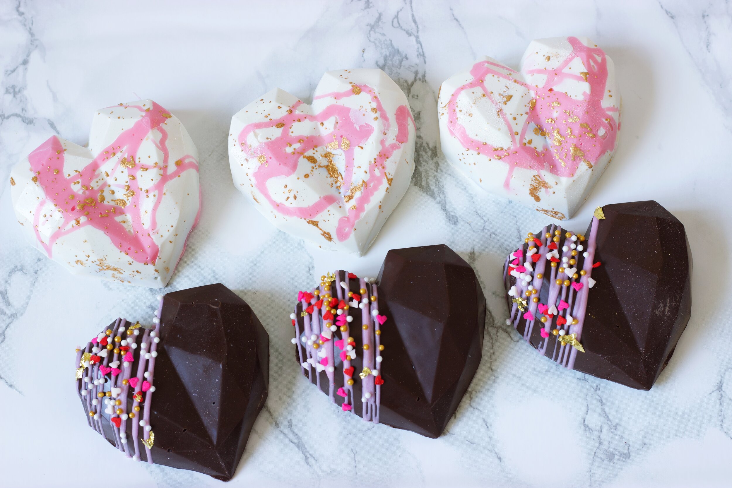 HEART SHAPED CAKE POPS