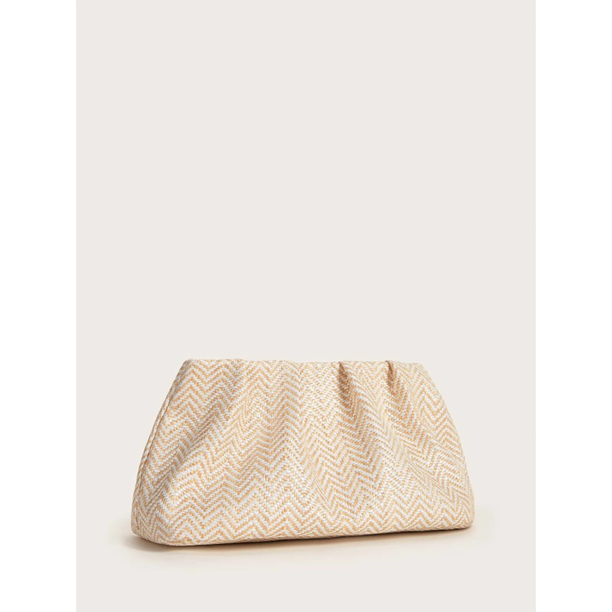 68C557D5-055C-41FF-91CD-14D7B34B39A2