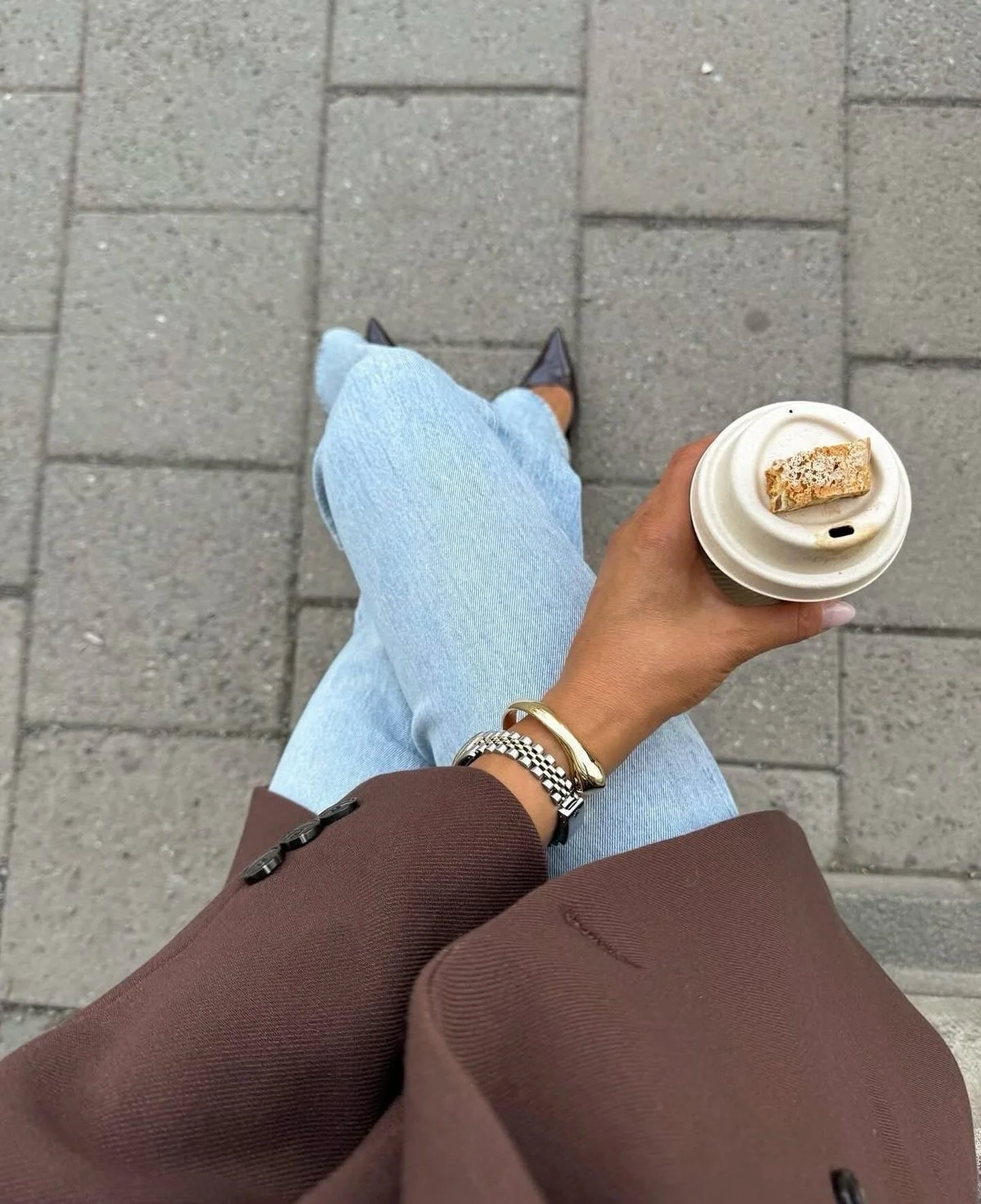 Fall mornings wearing THE KARLEY wide-leg jeans ☕️ #shopsohostyle.com