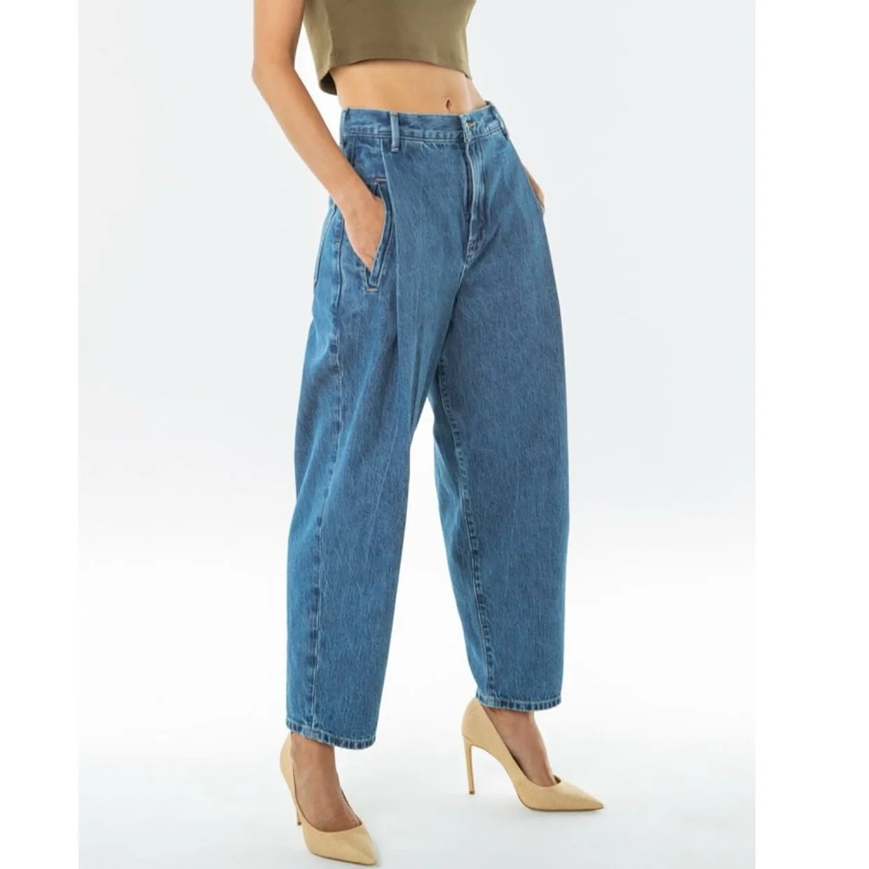 Easy denim styles online now! 

search: ETICA rose pleated denim jeans // #shopsohostyle.com 

LINK IN BIO