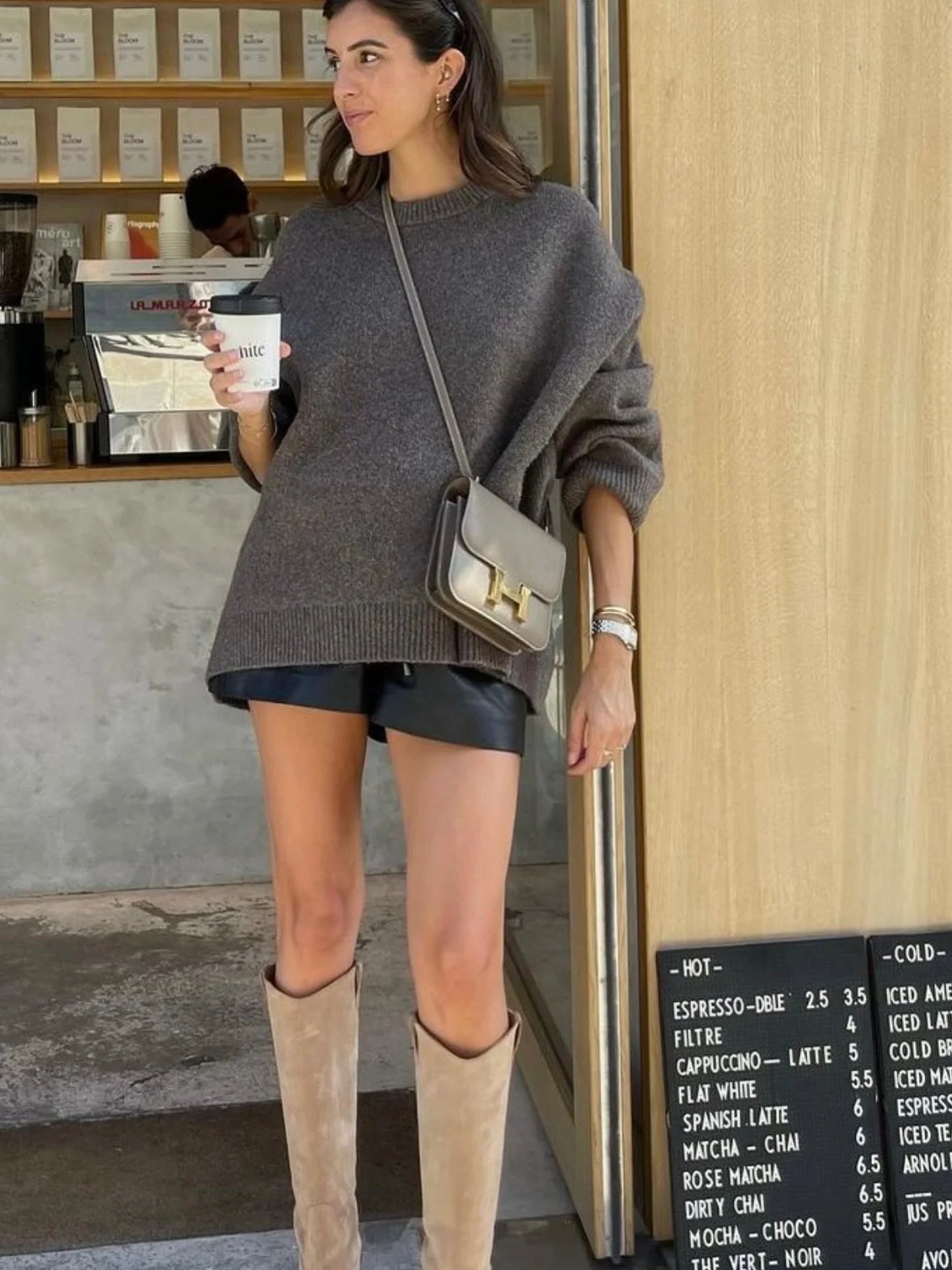 Must have shorts // YVAINE black vegan leather shorts - online now! #linkinbio☝️