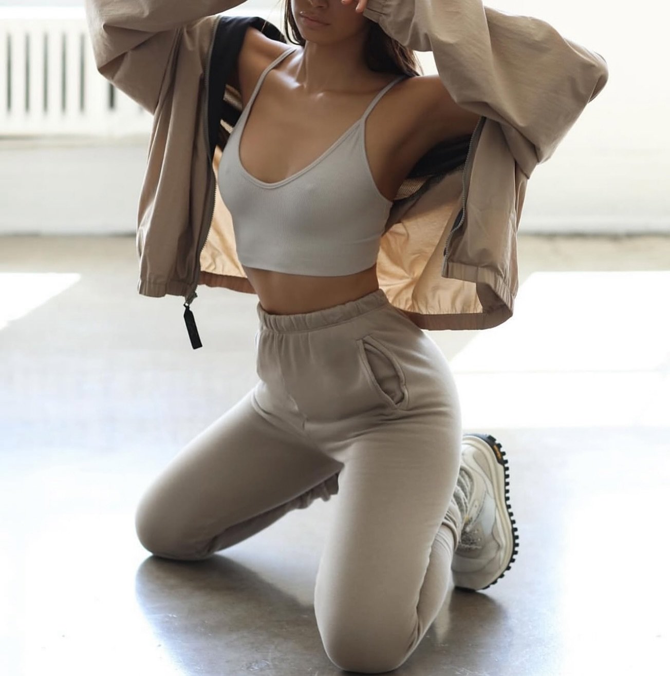 Ready to wear #basics // #shopsohostyle.com #linkinbio #sport #essentials