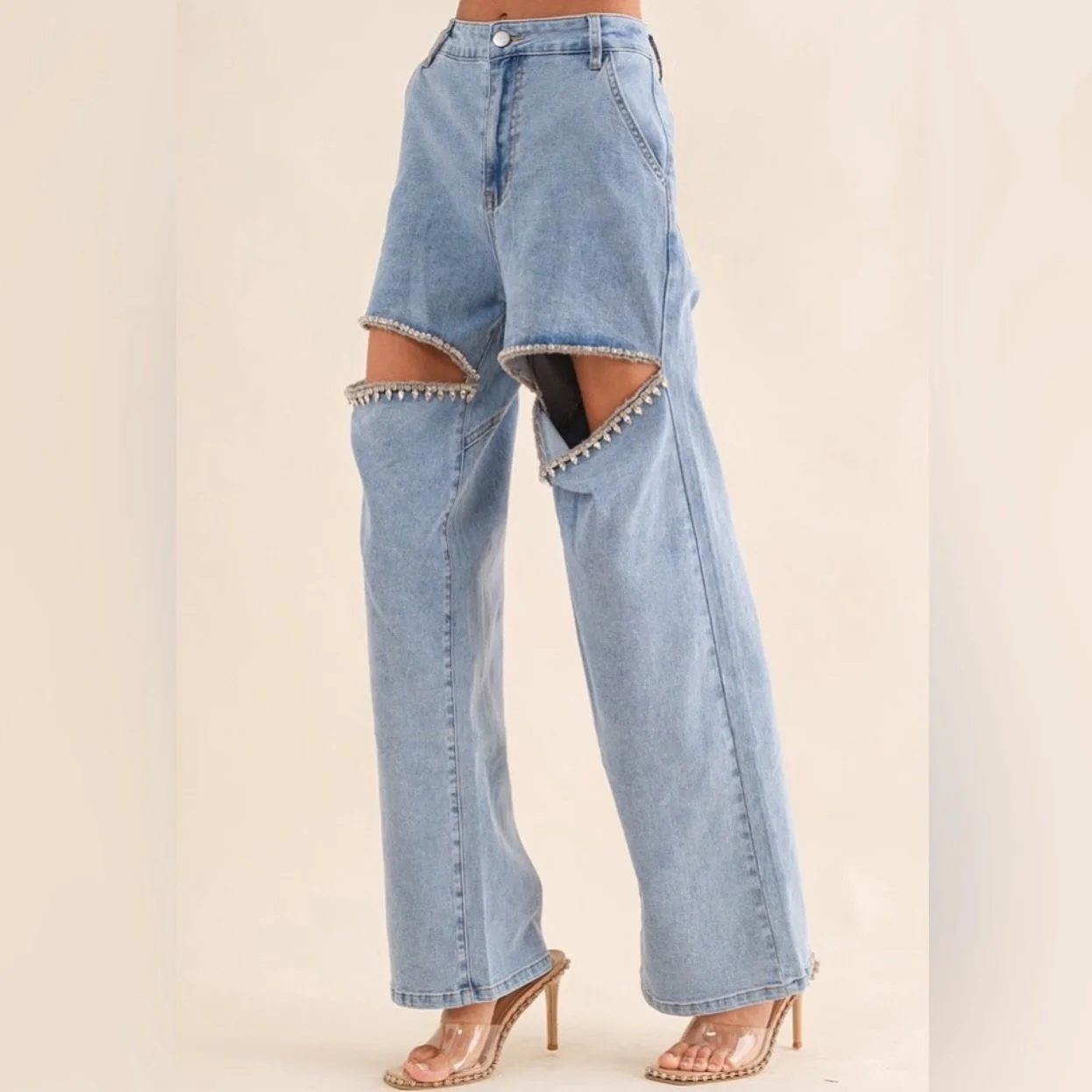Standout style 🤍 

search: stylish ease wide-leg jeans 

Link in bio. #onlineshopping #denimshop #boutiquestyle