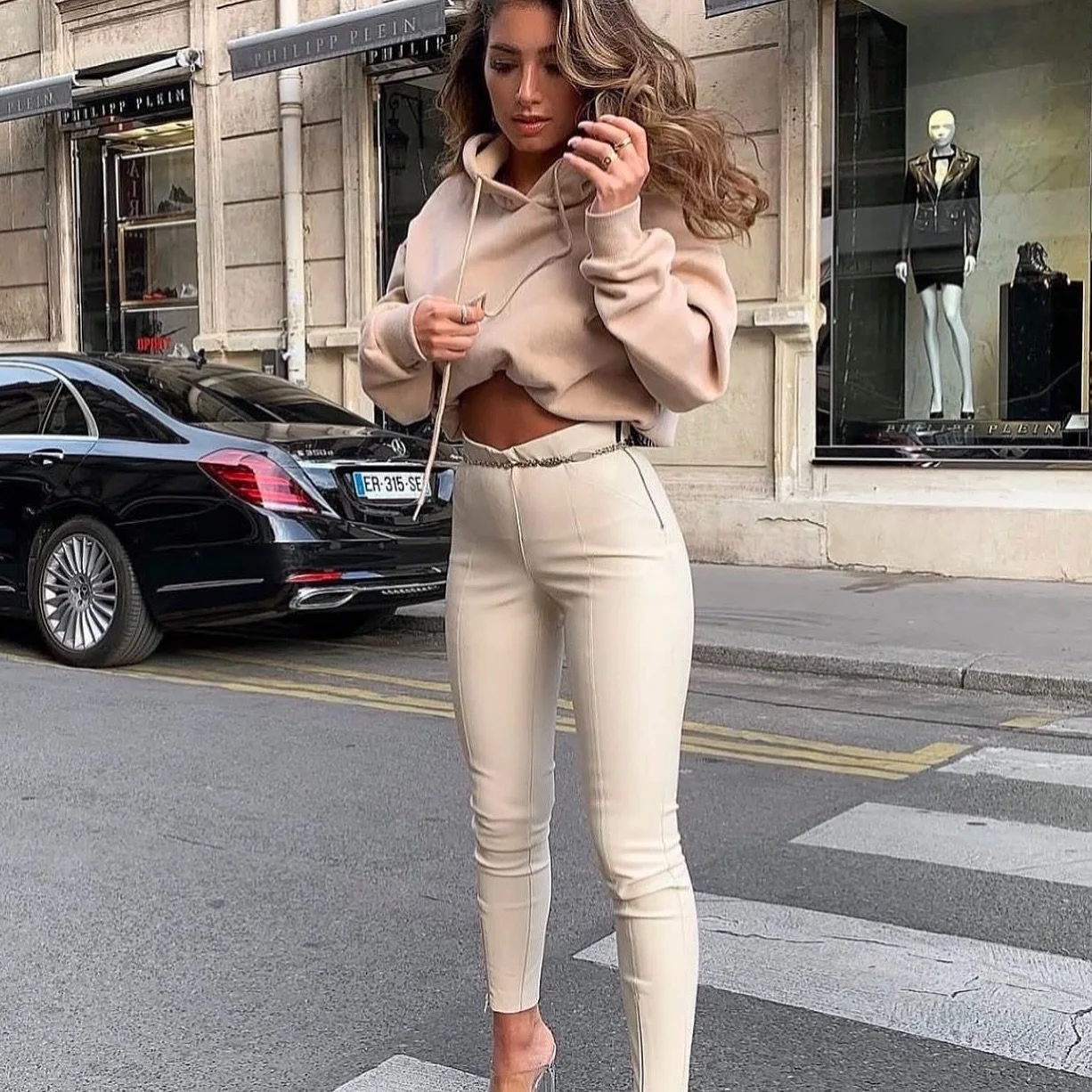 Ship the look online now! #basics #textureplay // LINK IN BIO #shopsohostyleboutique