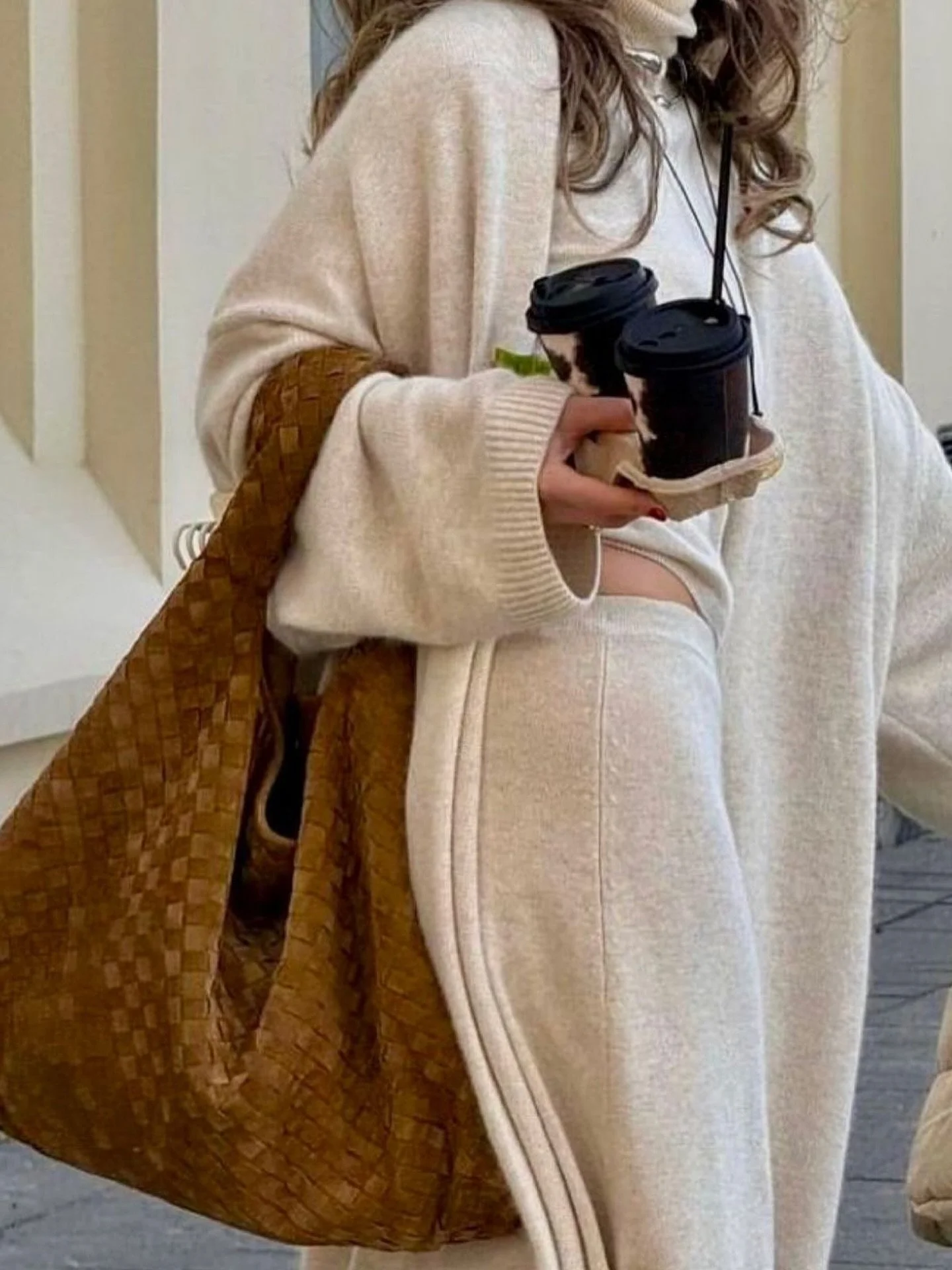 Forever in Comfies 💭 // www.shopsohostyle.com #linkinbio👆