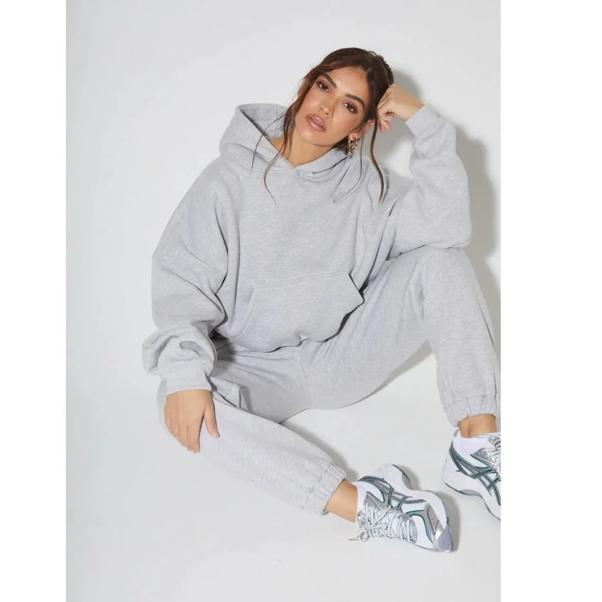 Warm weather must-haves! 

search: we wore what slim leg jogger 

Link in bio. #ootd #onlineboutique #shopsohostyleboutique