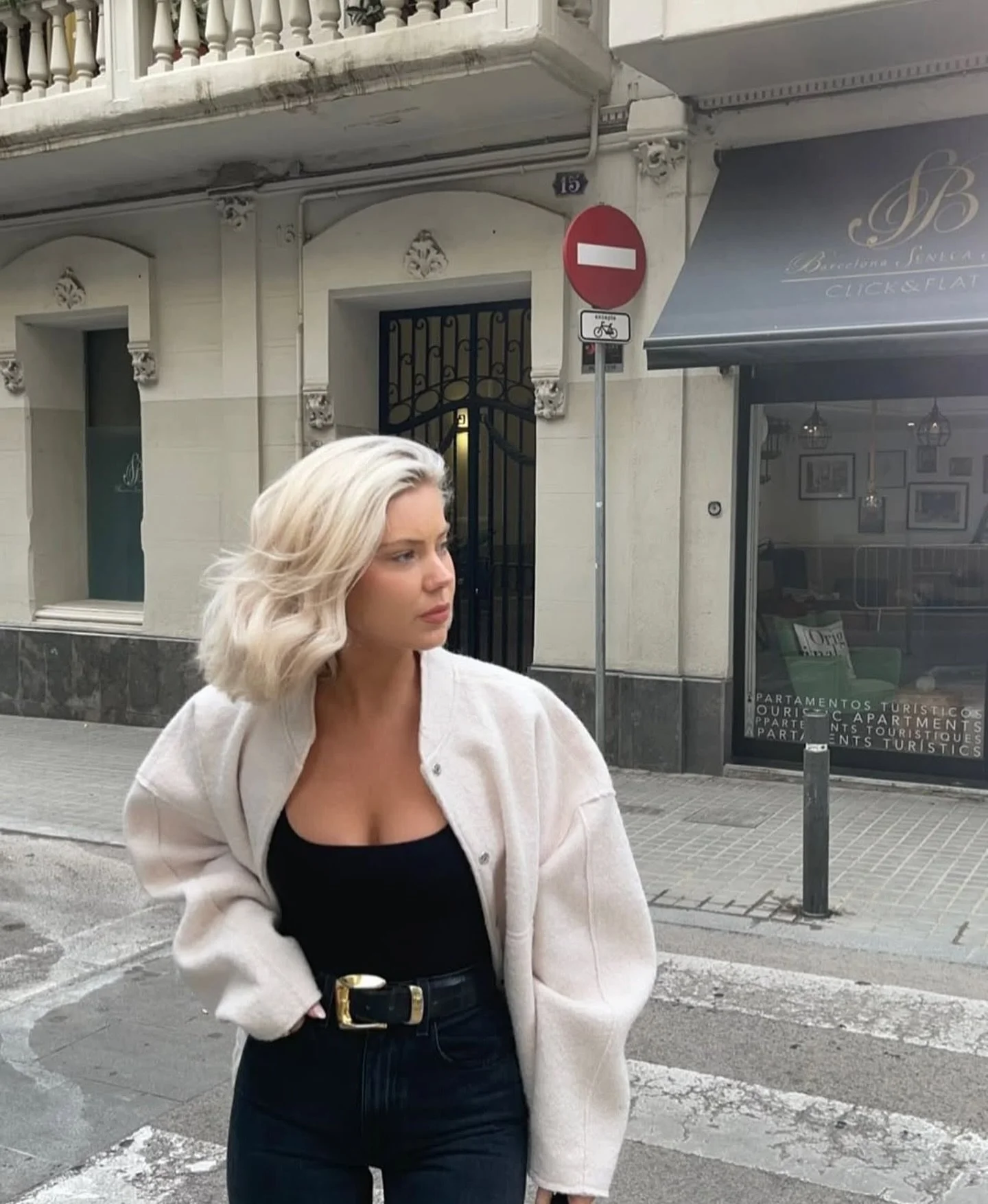 Outerwear essentials 🤍 

search: Brixlynn jacket 

Link in bio! #outerwear #onlineboutique #shopsohostyleboutique