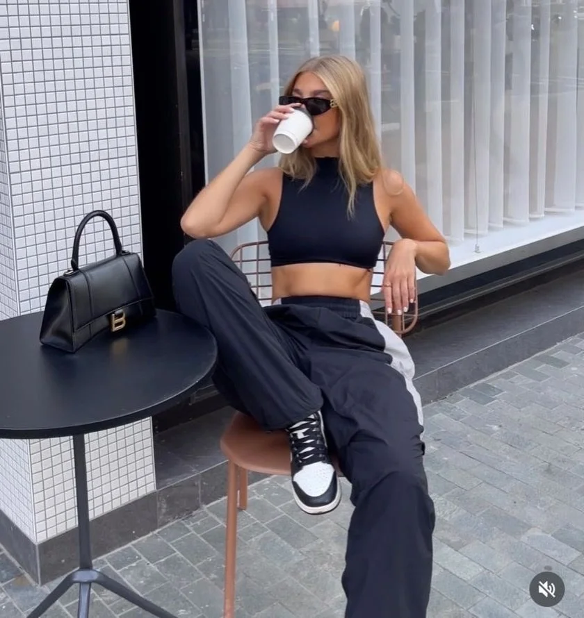 That NEW, NEW! 

>> www.shopsohostyle.com #sohosport #onlineboutique #sale #newarrivals 

LINK IN BIO.