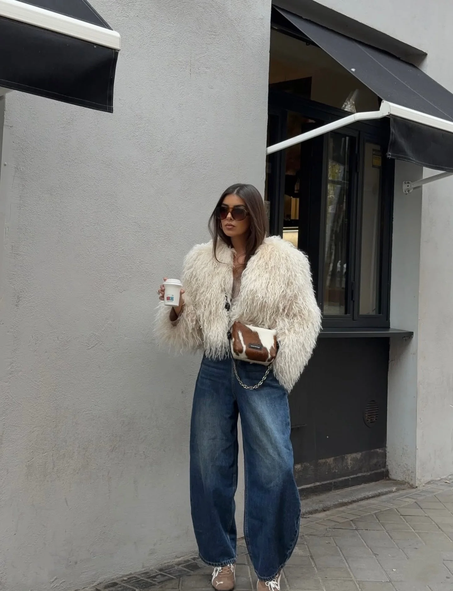 Faux fur + barrel denim 🤝 

shop the look online >> www.shopsohostyle.com #linkinbiotoshop