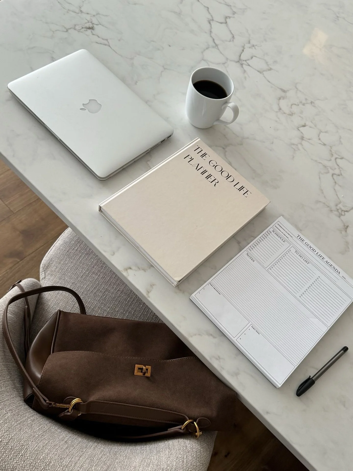 Work mode 🤍 

Search: suede nubuck handbag 

Link in bio! #shopsohostyleboutique #accessories #boutiquestyle