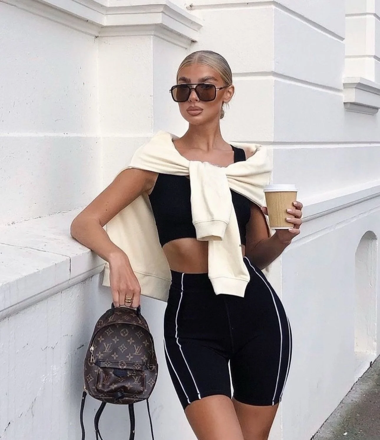 The sport set you need 👟 // ELEVATED ATTITUDE sport set - online now! #linkinbio👉💻