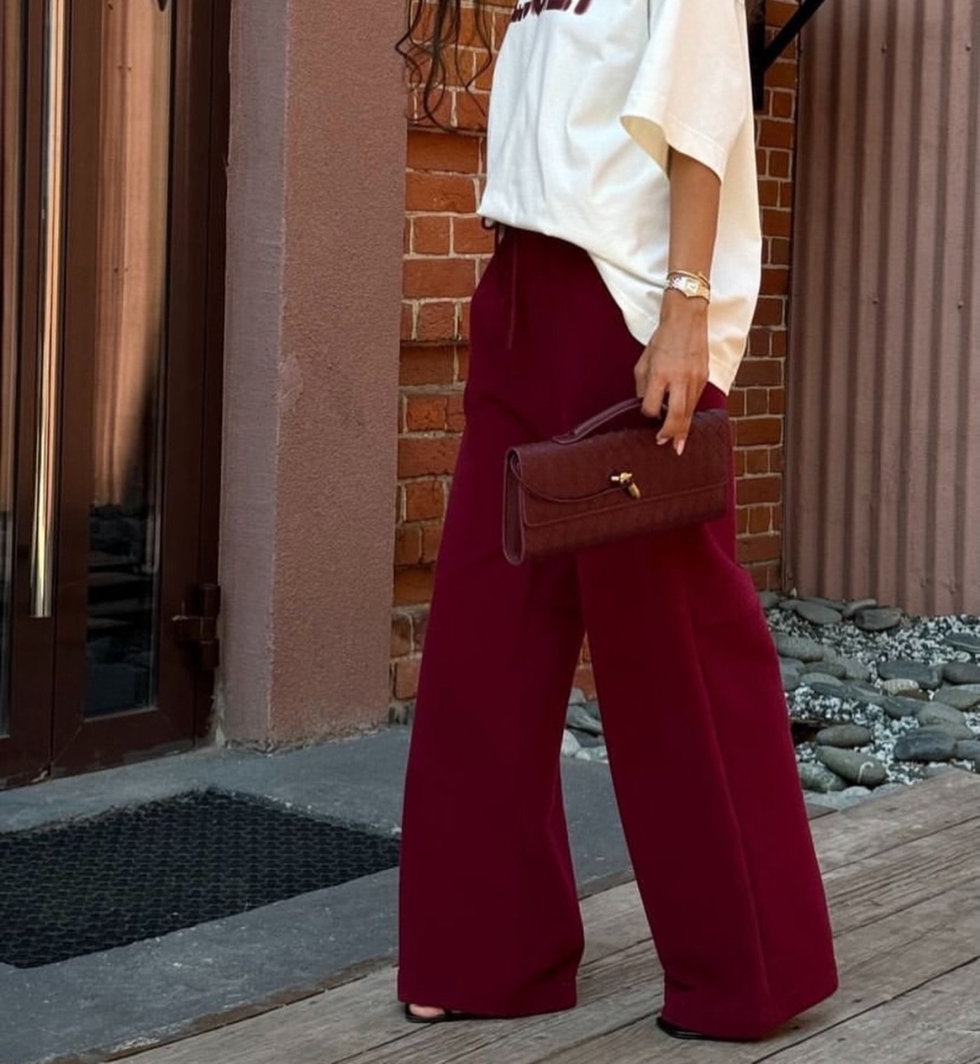 Our favorite bag now restocked online now >> www.shopsohostyle.com #linkinbio👆