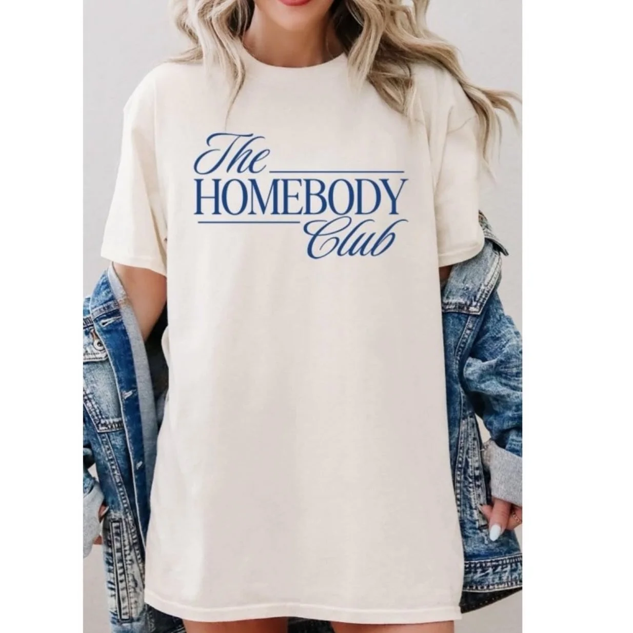 Homebody Club Tee online now >> www.shopsohostyle.com #linkinbiotoshop🛍️