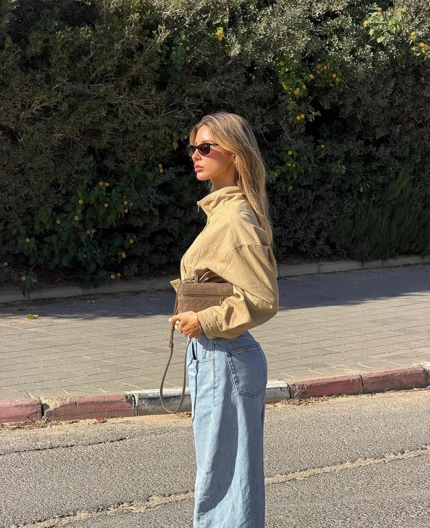 The perfect pair 💙 // KALIA wide leg jeans - online now! #linkinbio👆