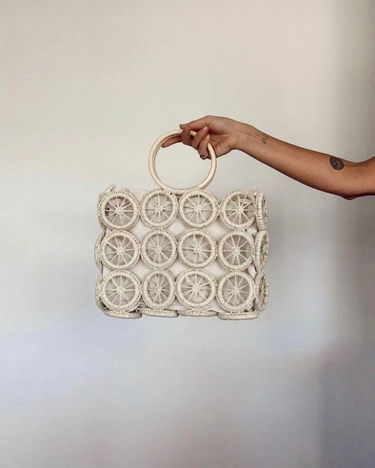 Spring accessories 🌞 >> www.shopsohostyle.com #linkinbio!